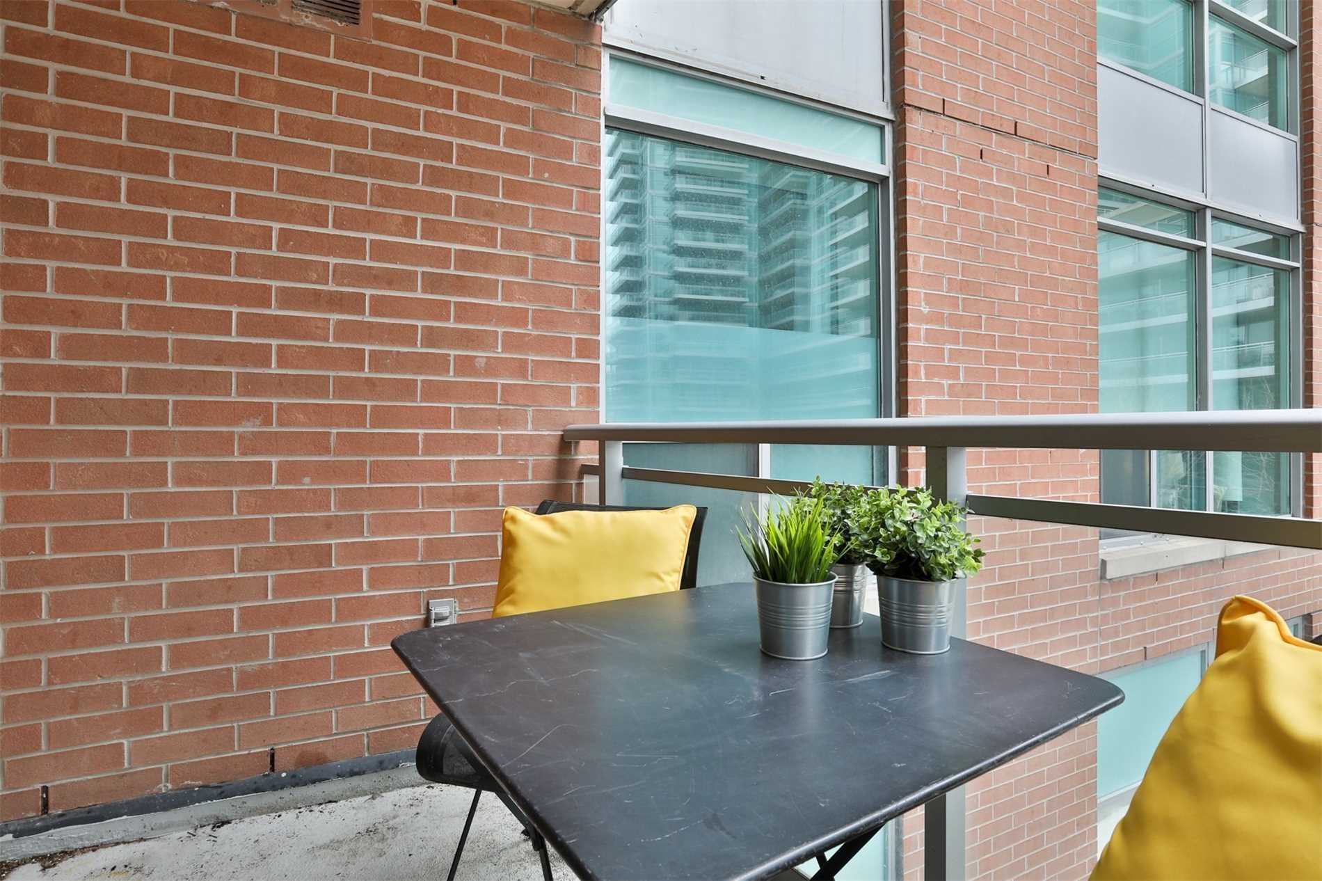 50 Lynn Williams St, #219