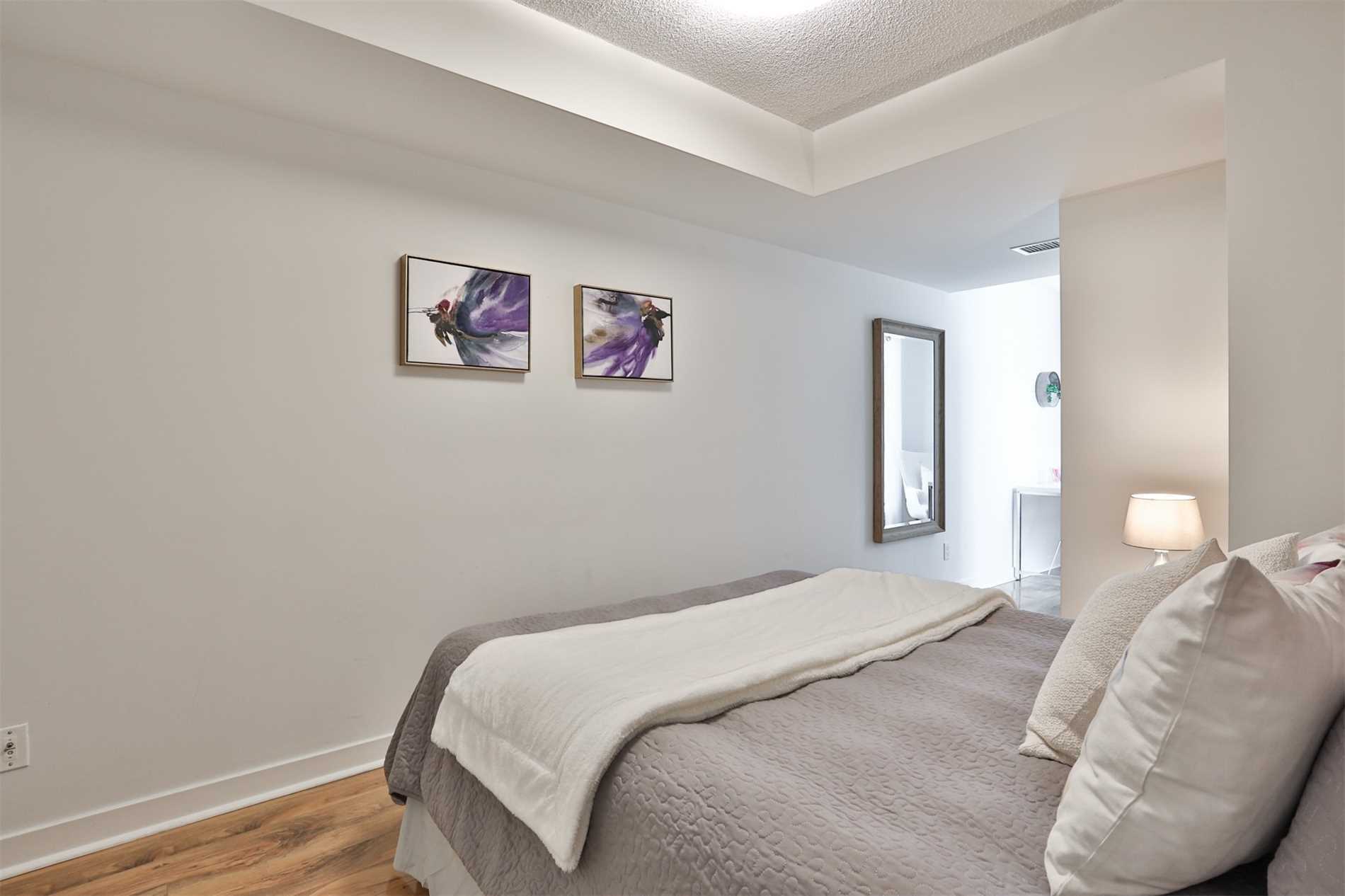 50 Lynn Williams St, #219
