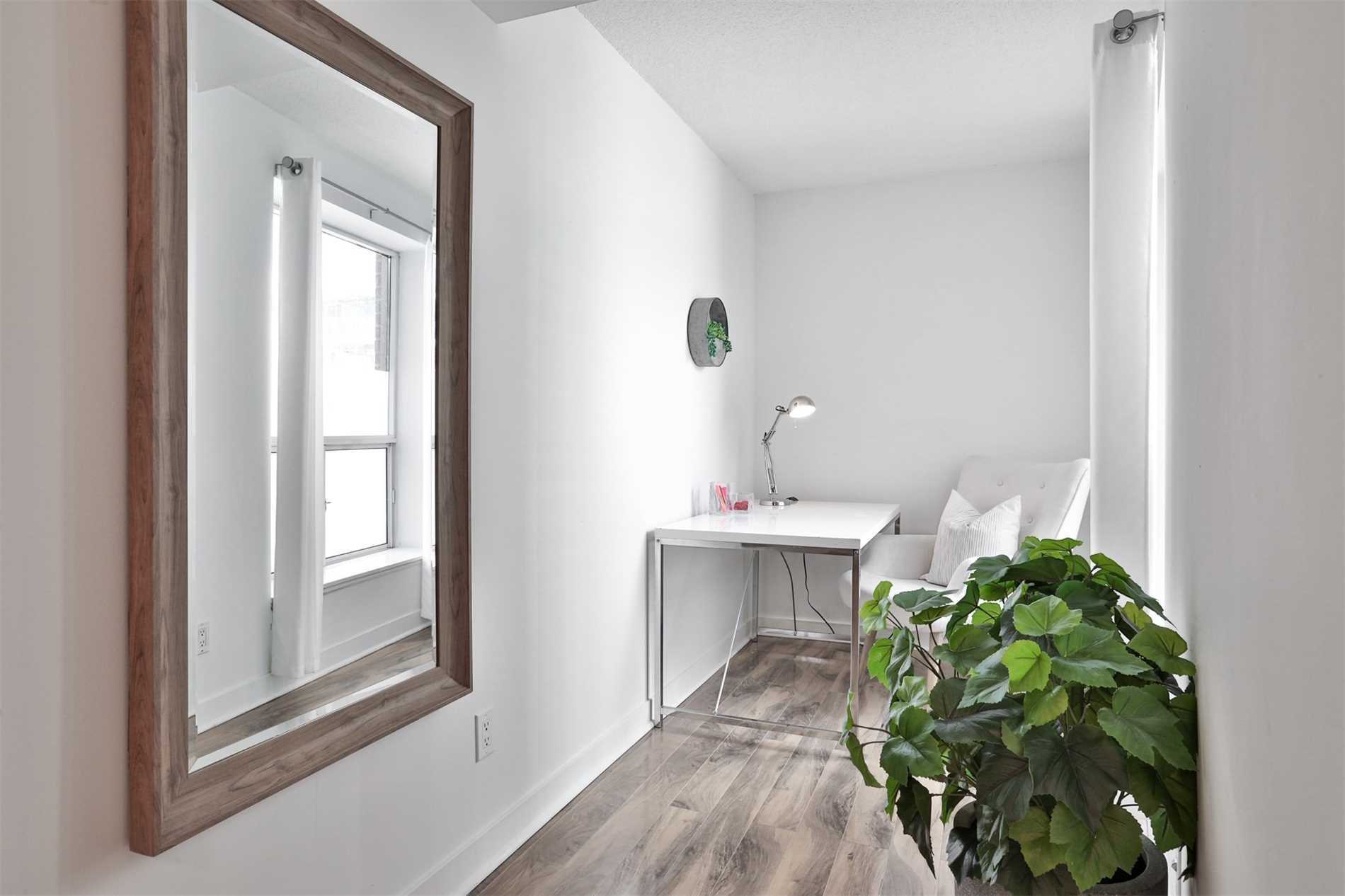 50 Lynn Williams St, #219