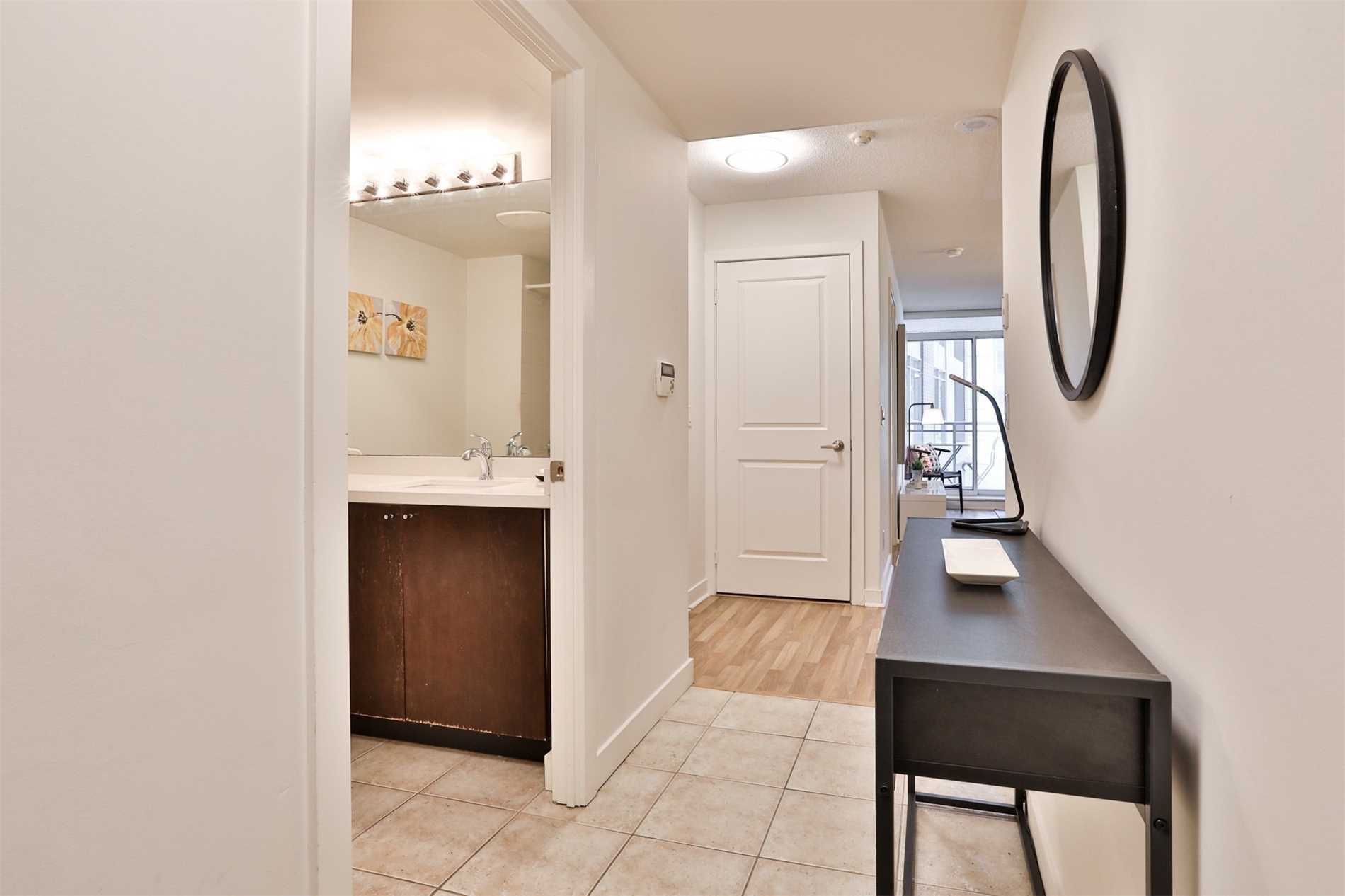 50 Lynn Williams St, #219