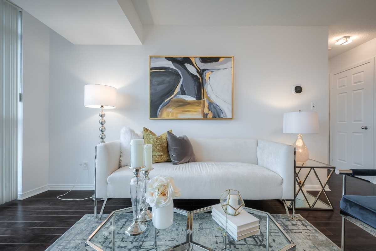 28 Harrison Garden Blvd, #1501