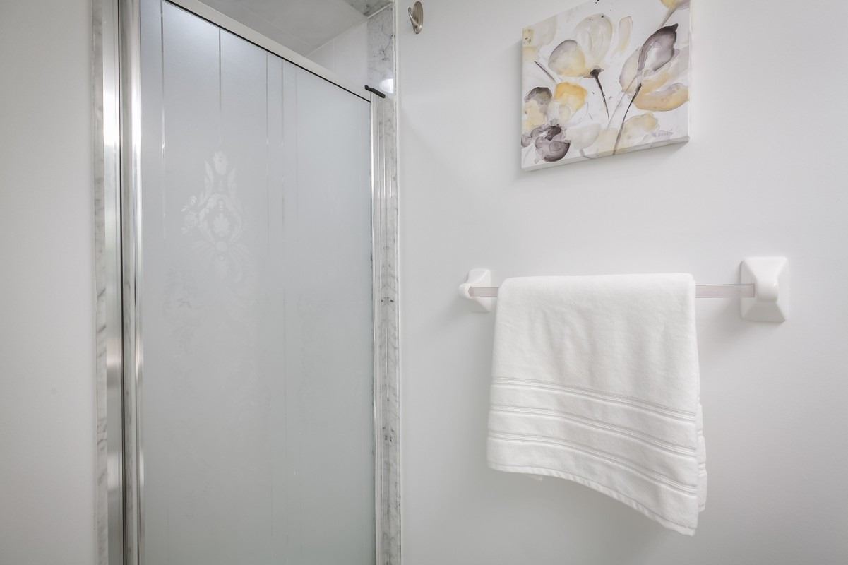 28 Harrison Garden Blvd, #1501