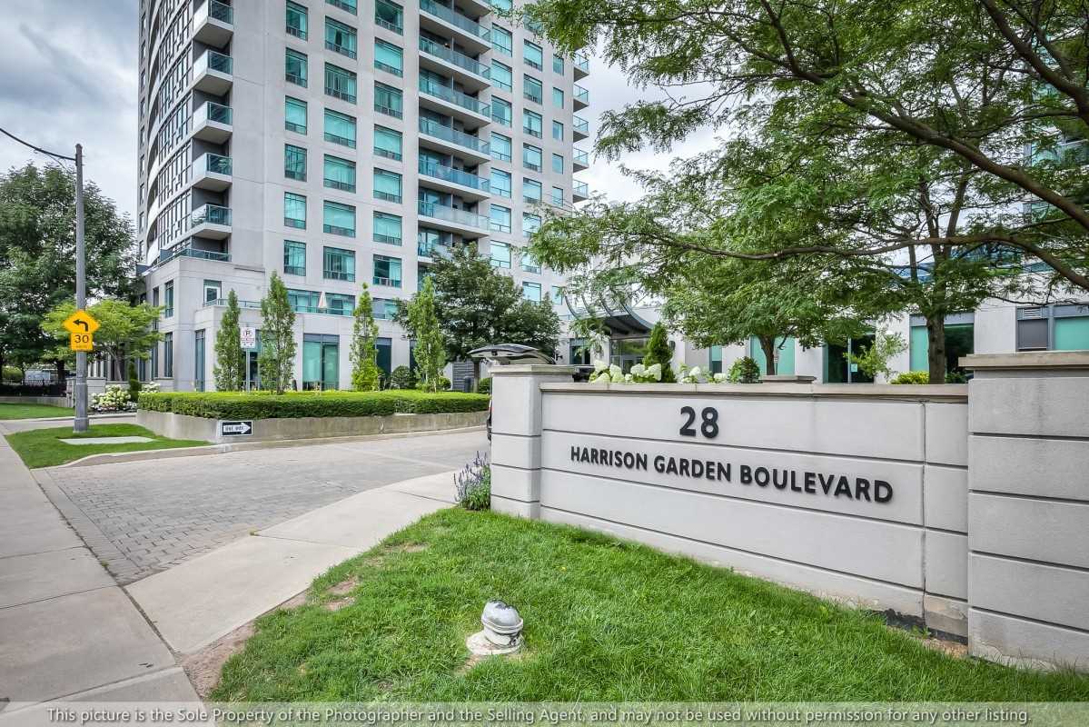 28 Harrison Garden Blvd, #1501
