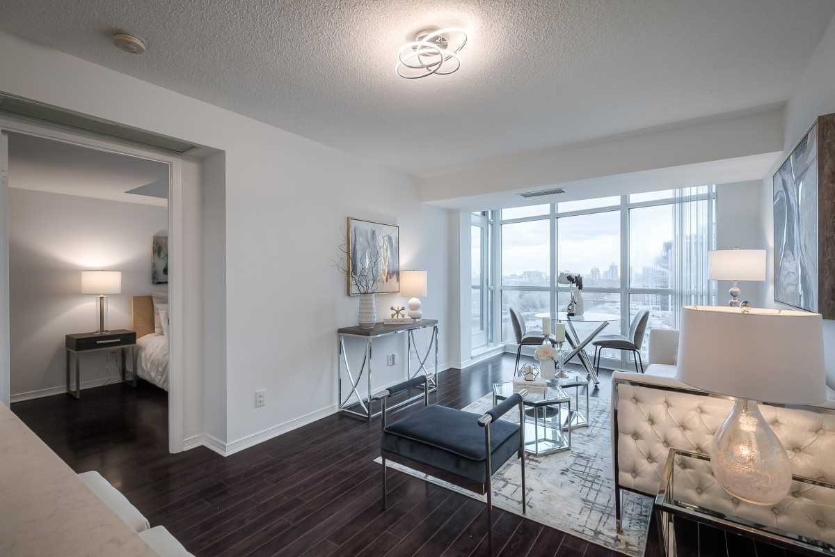 28 Harrison Garden Blvd, #1501
