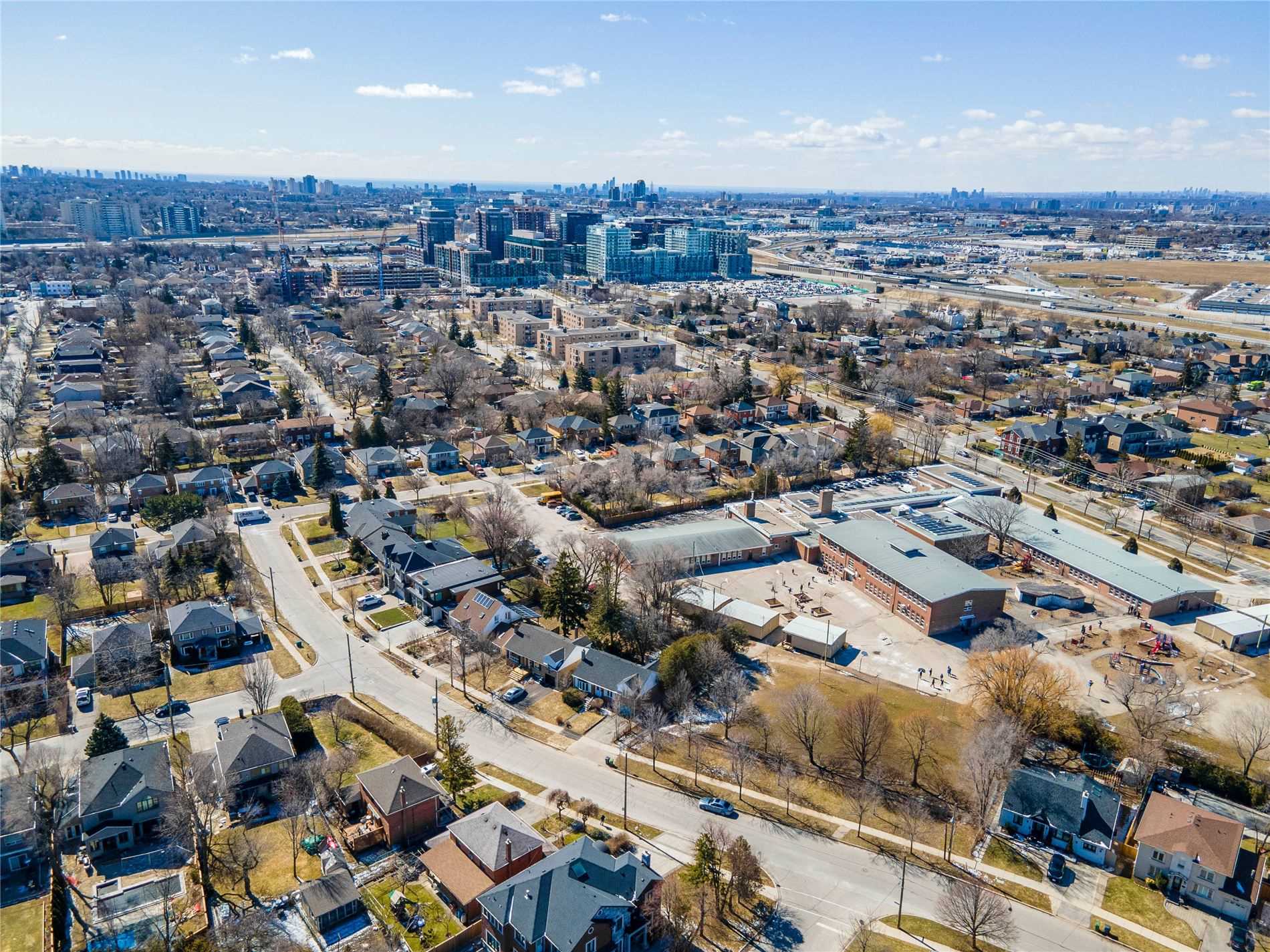 86 King High Ave