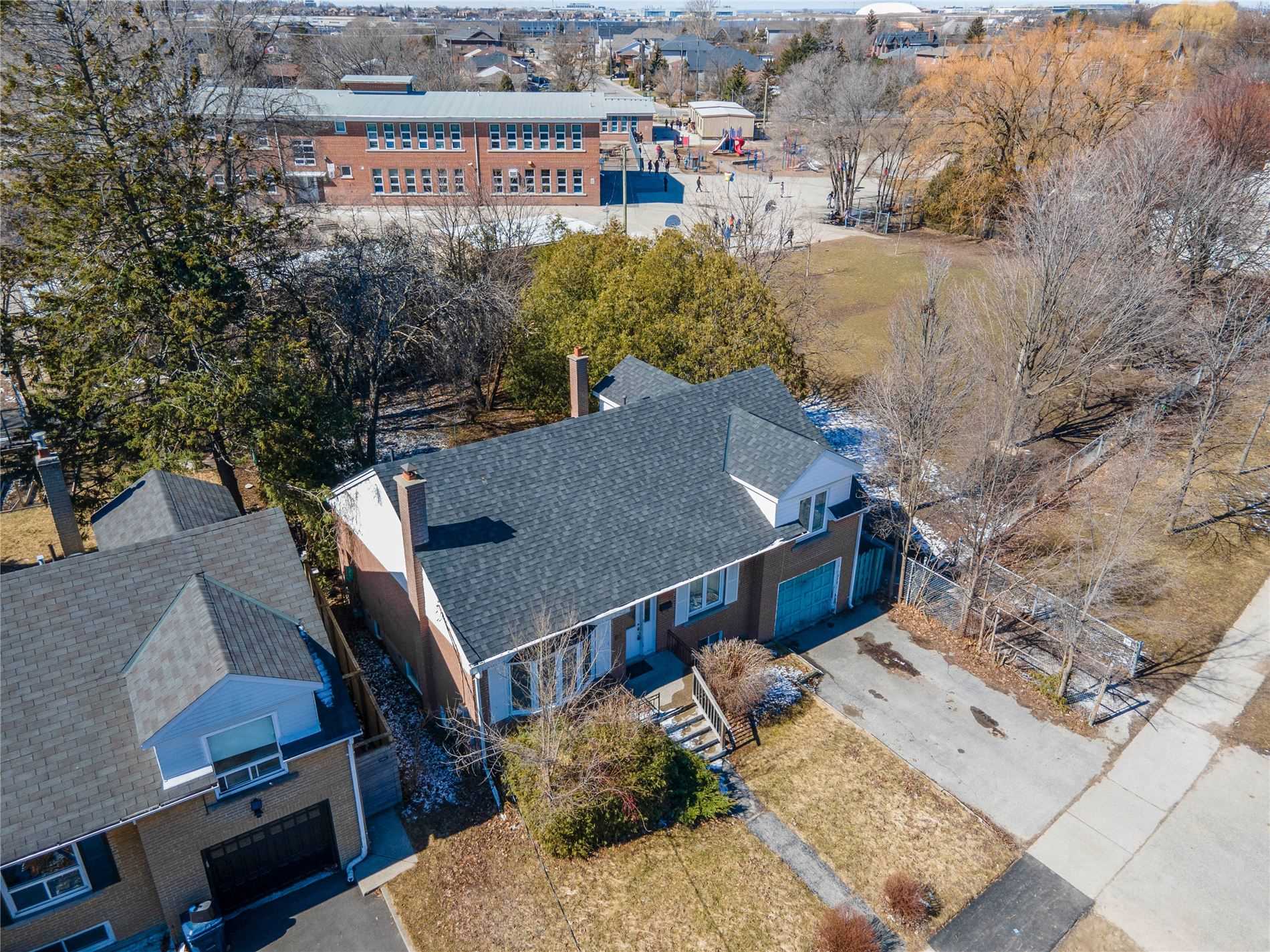 86 King High Ave