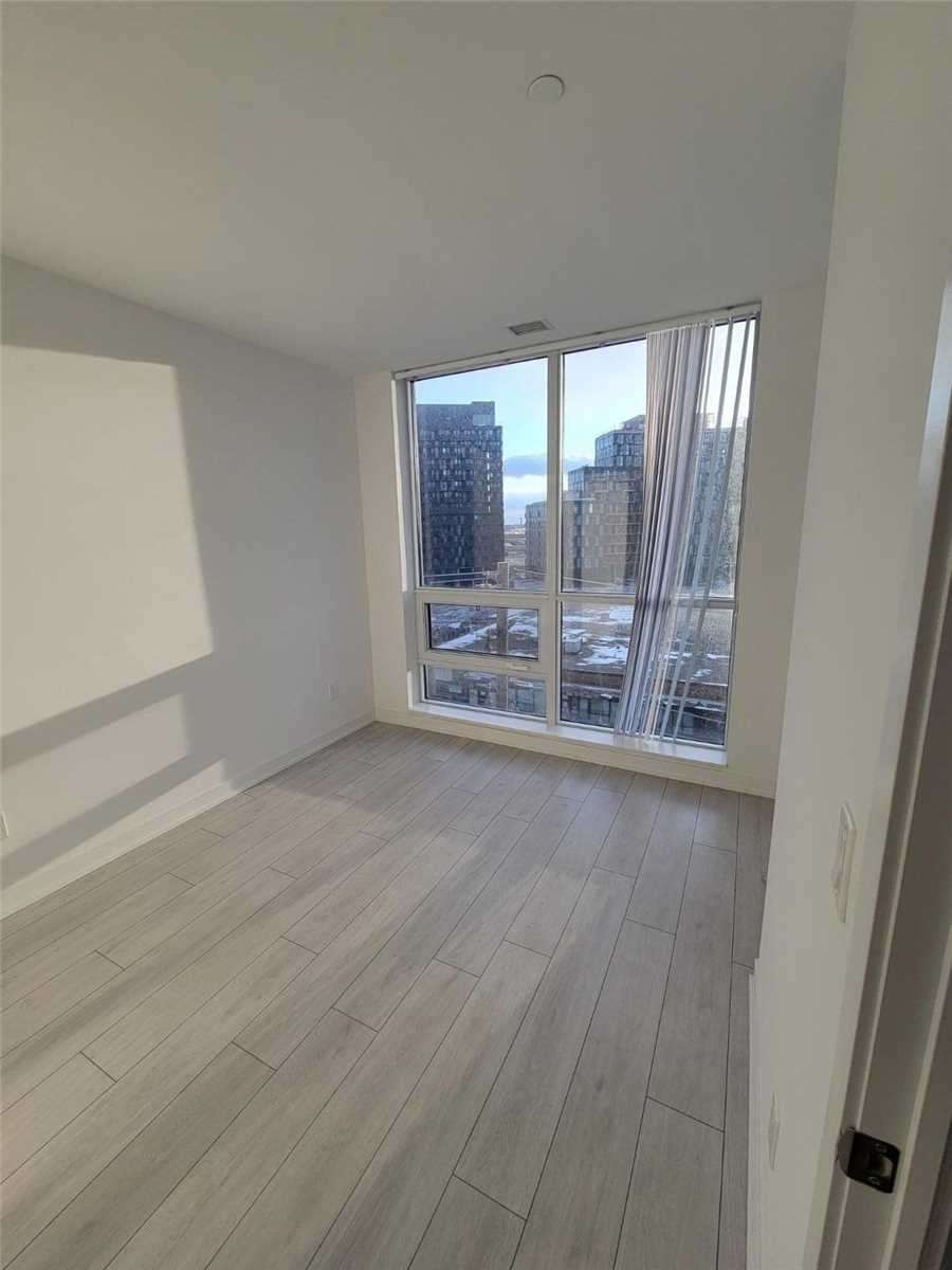 31 Tippett Rd, #649