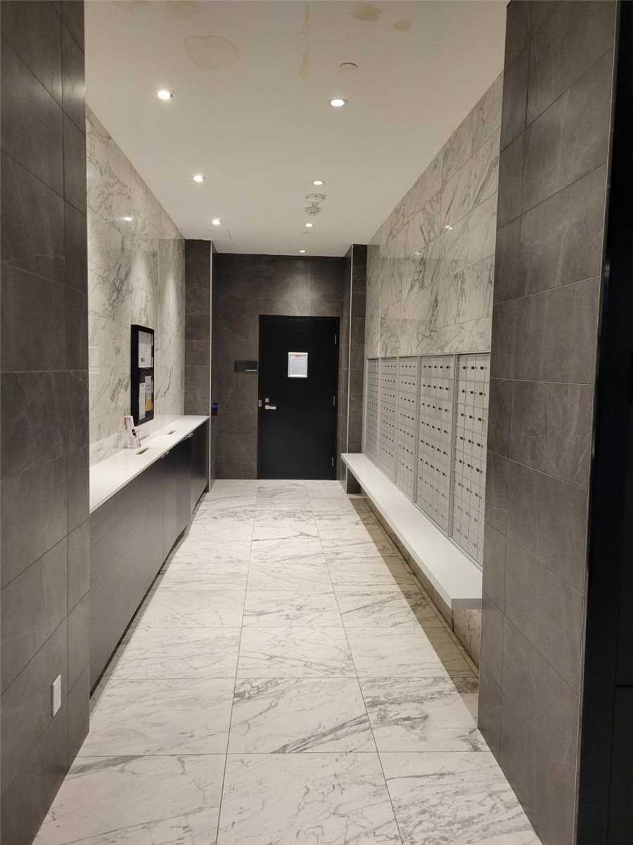 31 Tippett Rd, #649