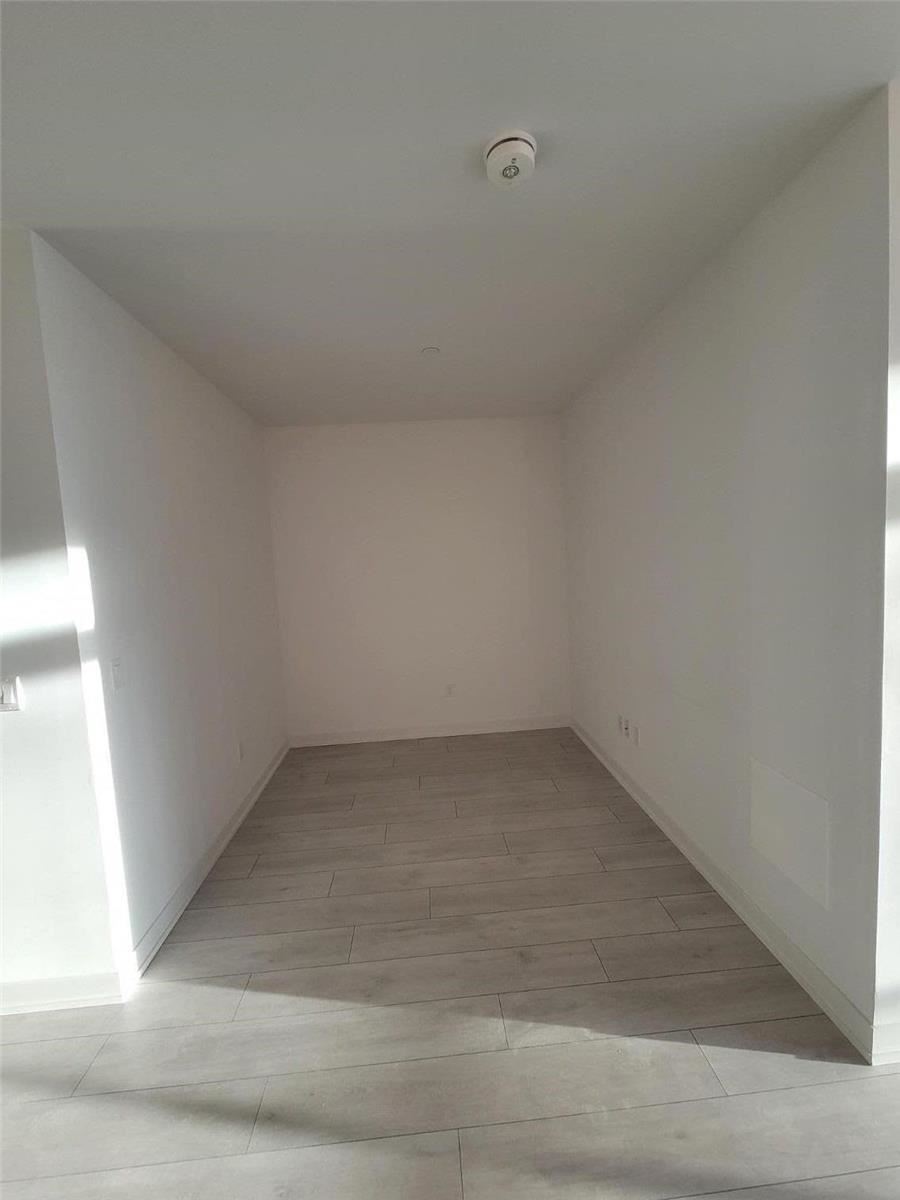 31 Tippett Rd, #649