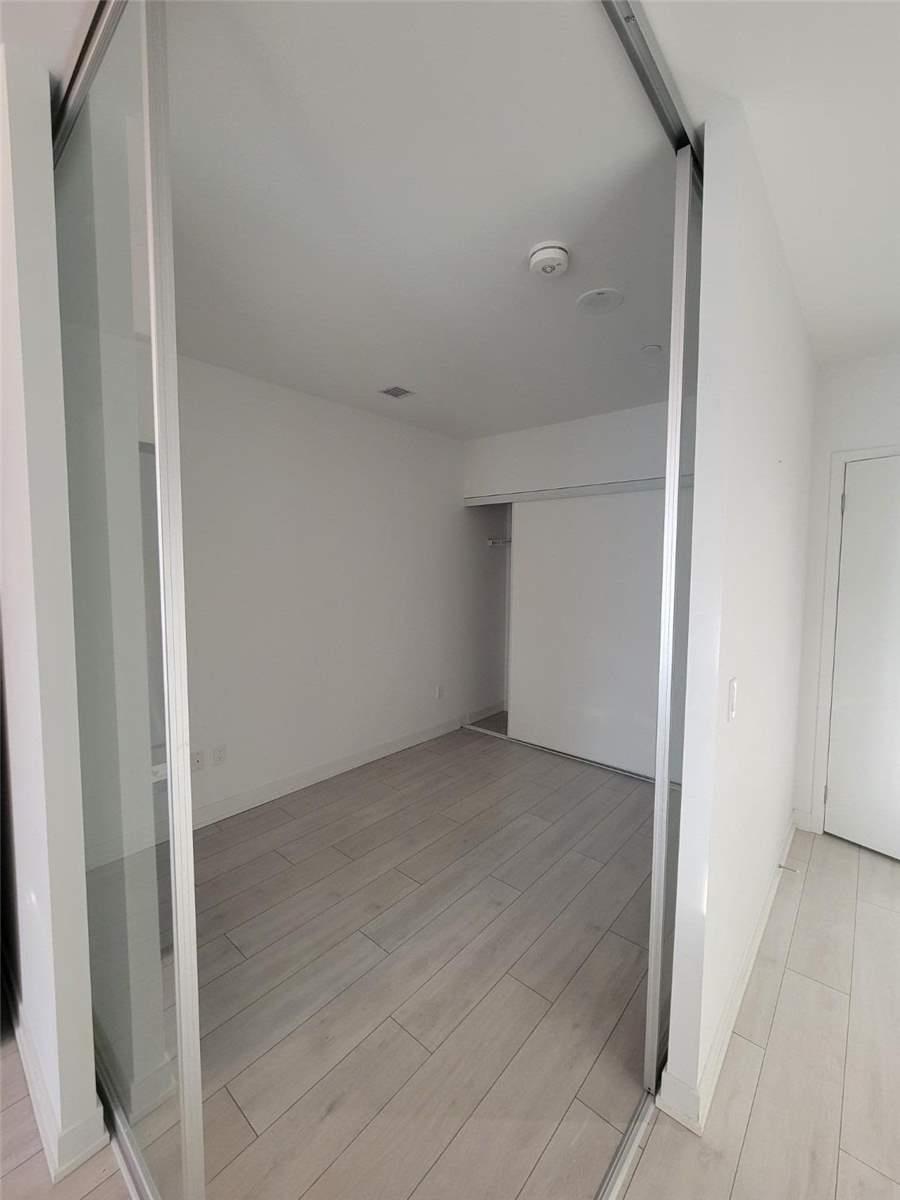 31 Tippett Rd, #649