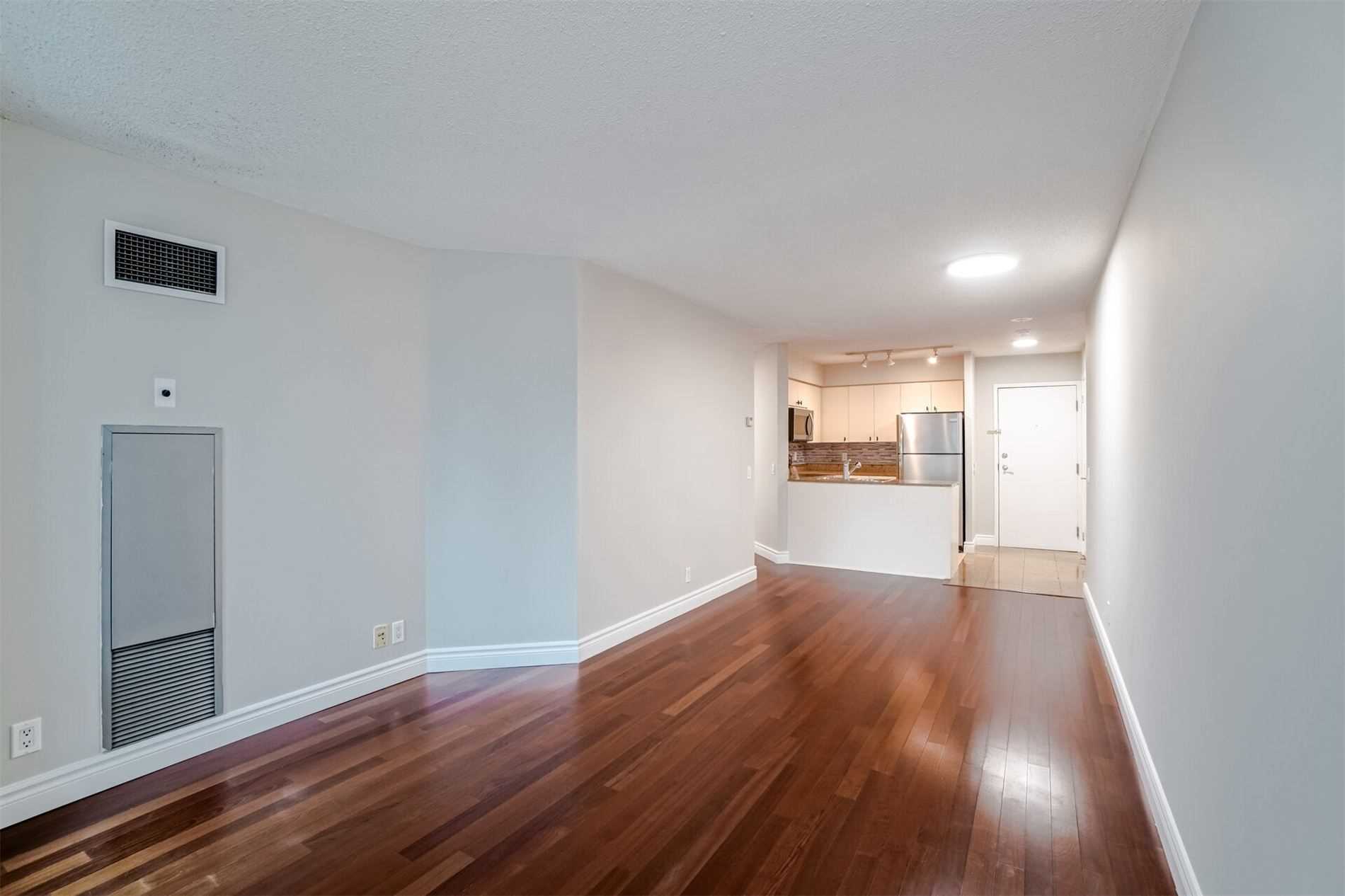 361 Front St W, #1008