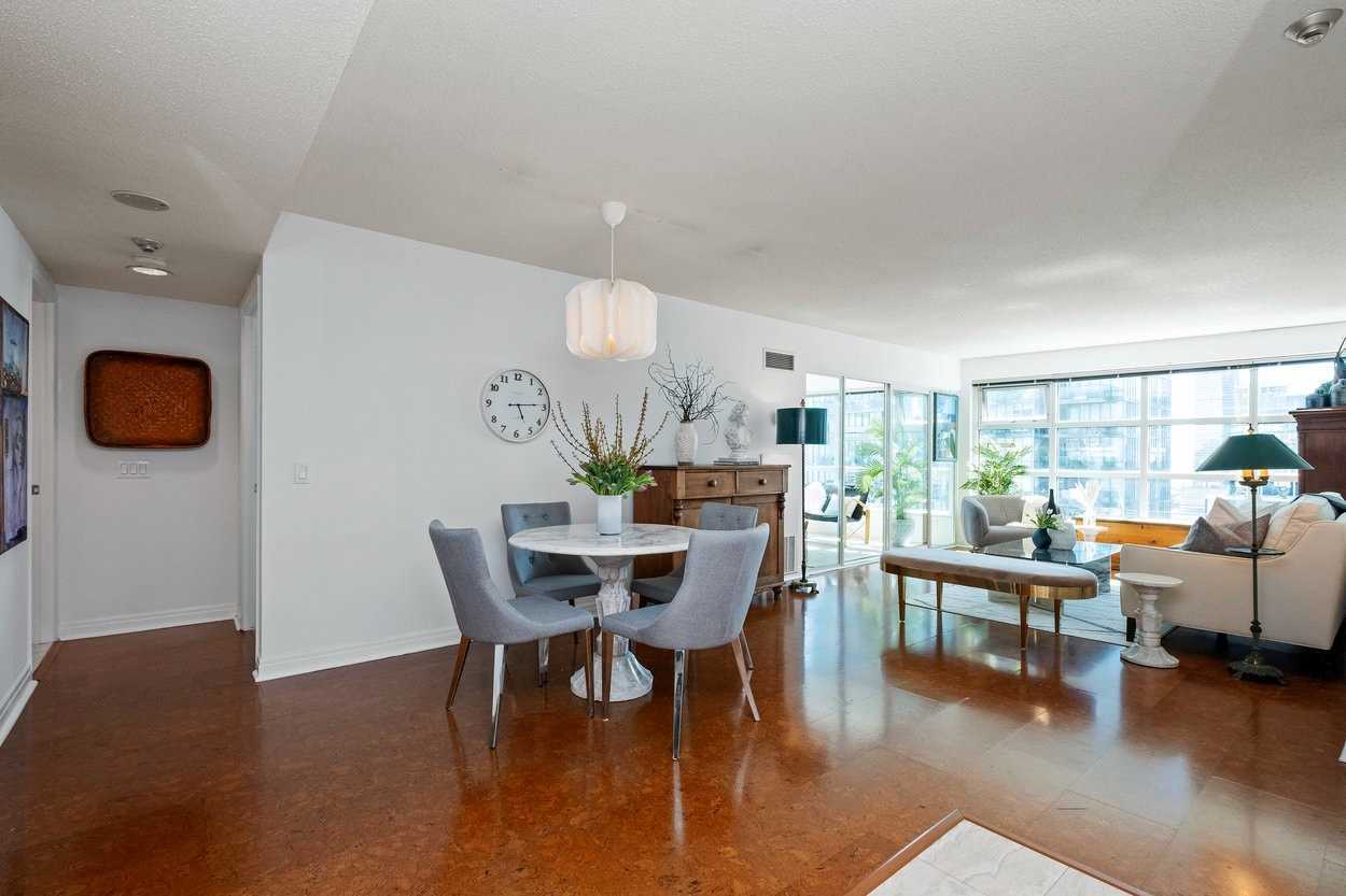 50 Lombard St, #2302
