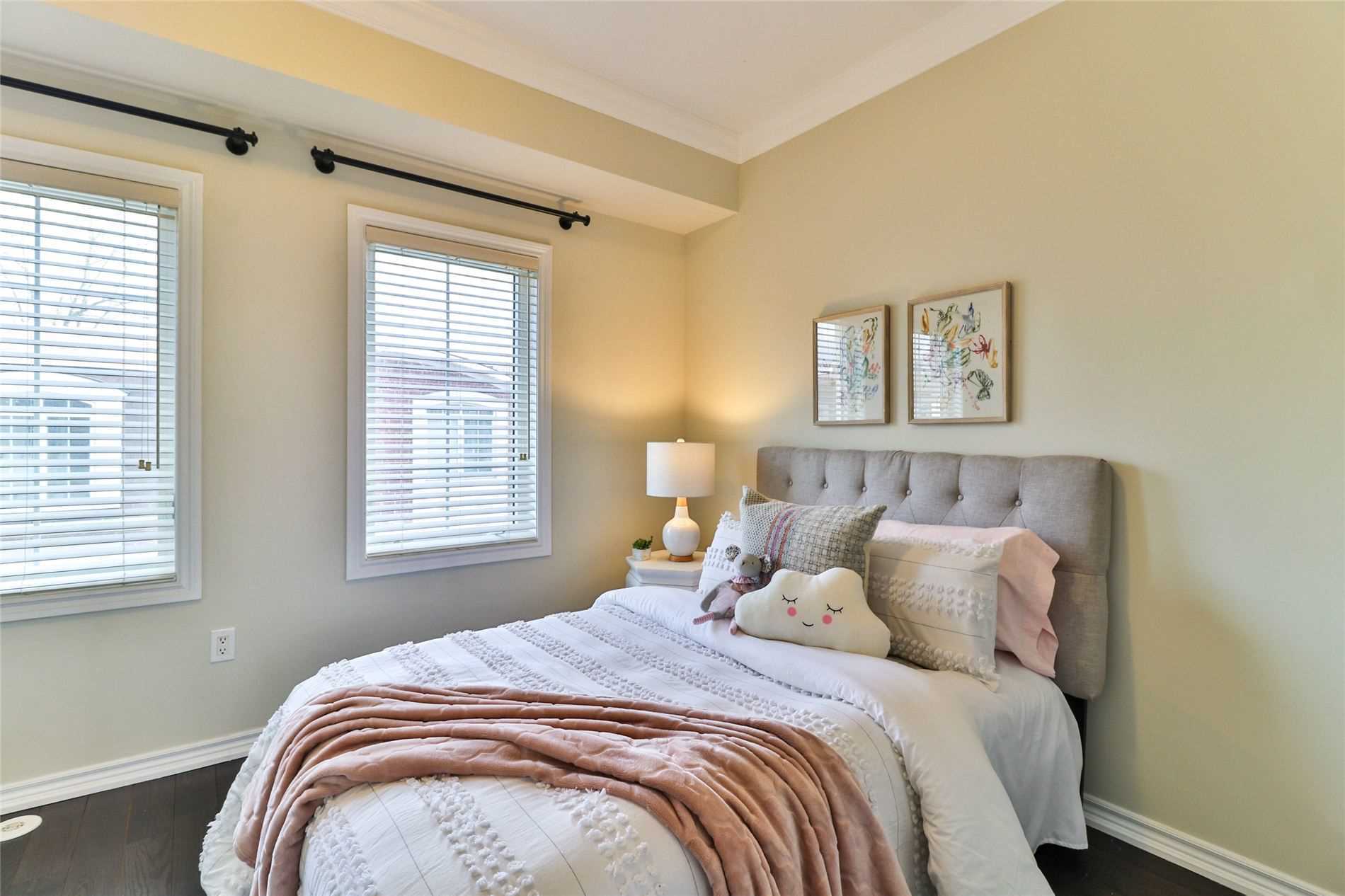 99A Finch Ave W