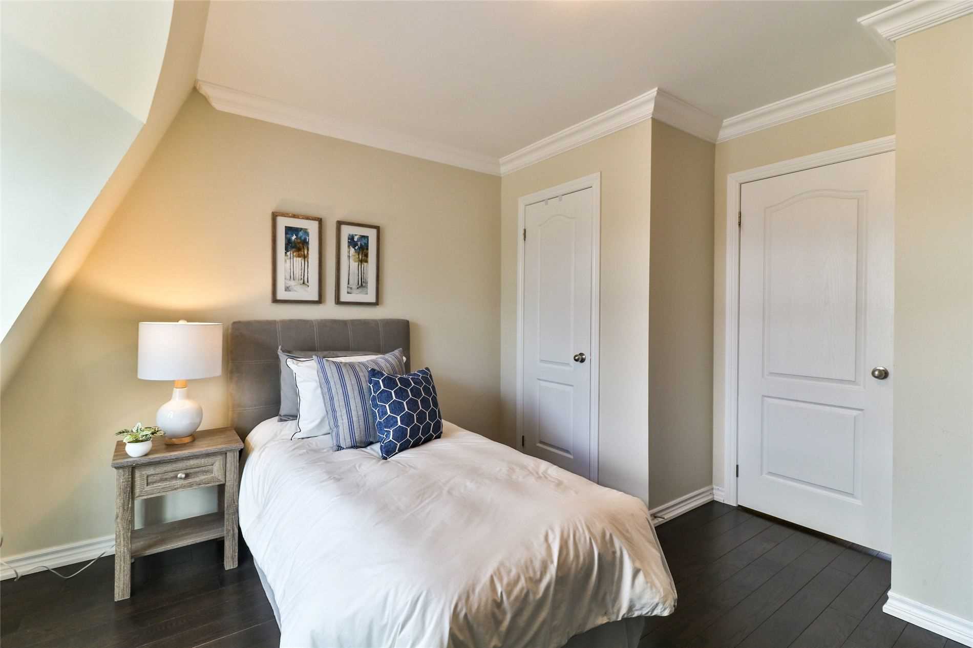 99A Finch Ave W
