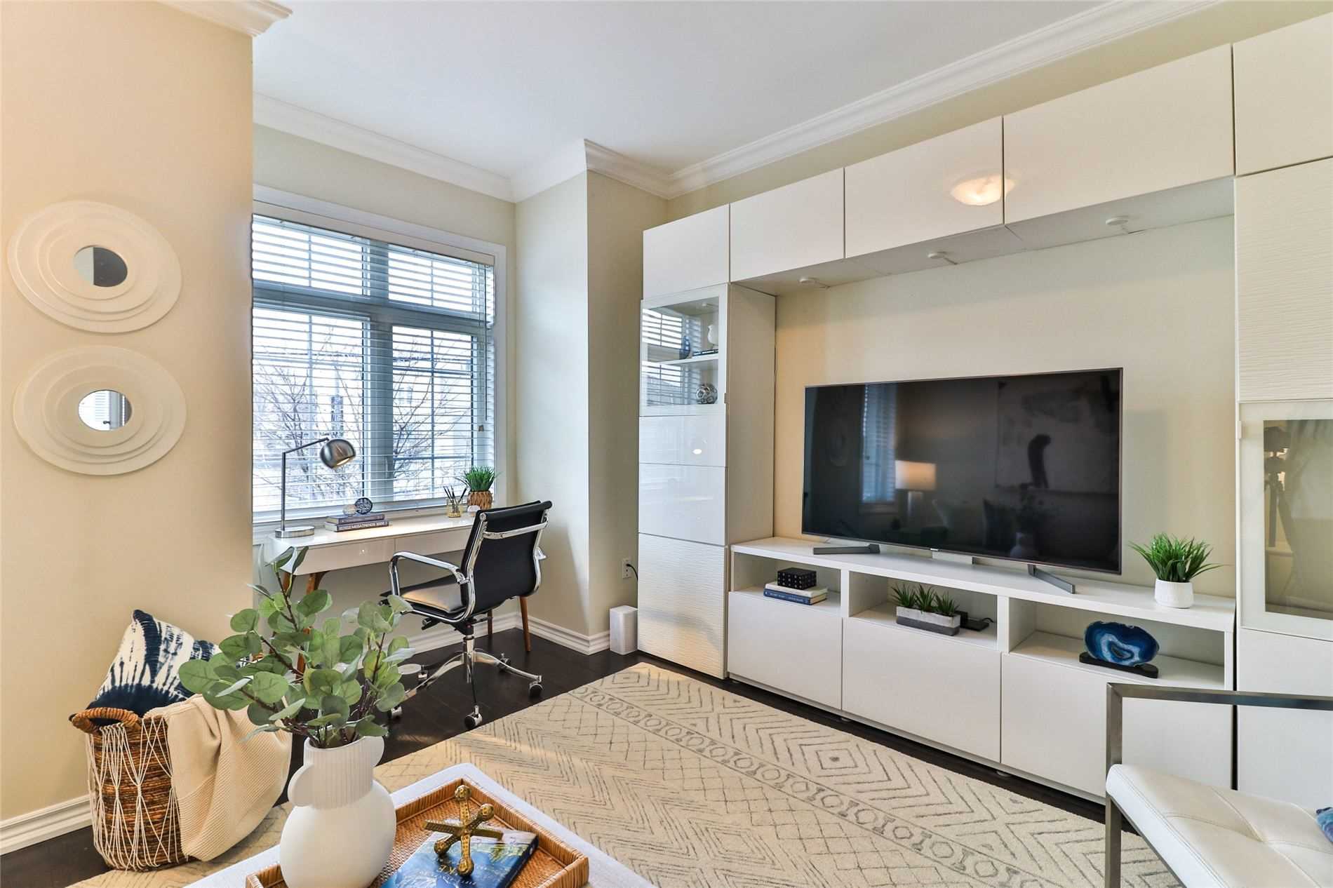 99A Finch Ave W