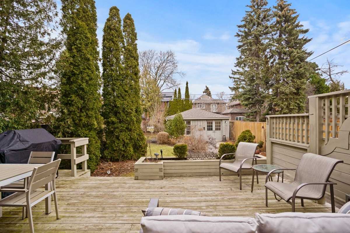 626 Lonsdale Rd