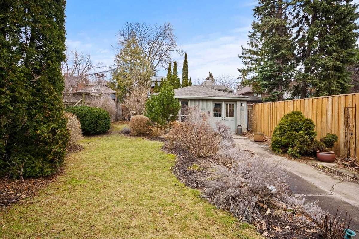 626 Lonsdale Rd