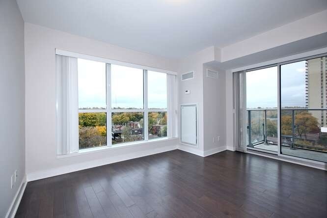 58 Orchard View Blvd, #702