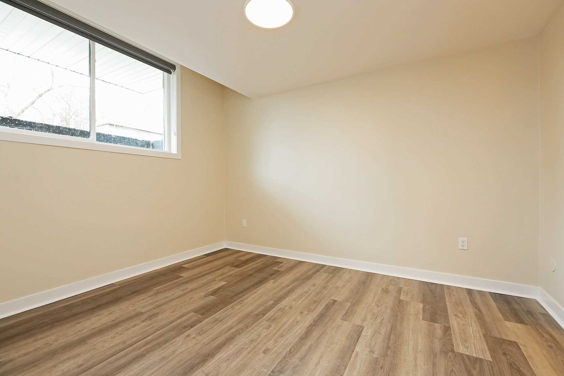 Listing C5565665 - Large Photo # 27