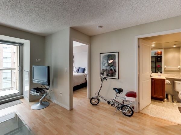 Listing C5566387 - Large Photo # 16