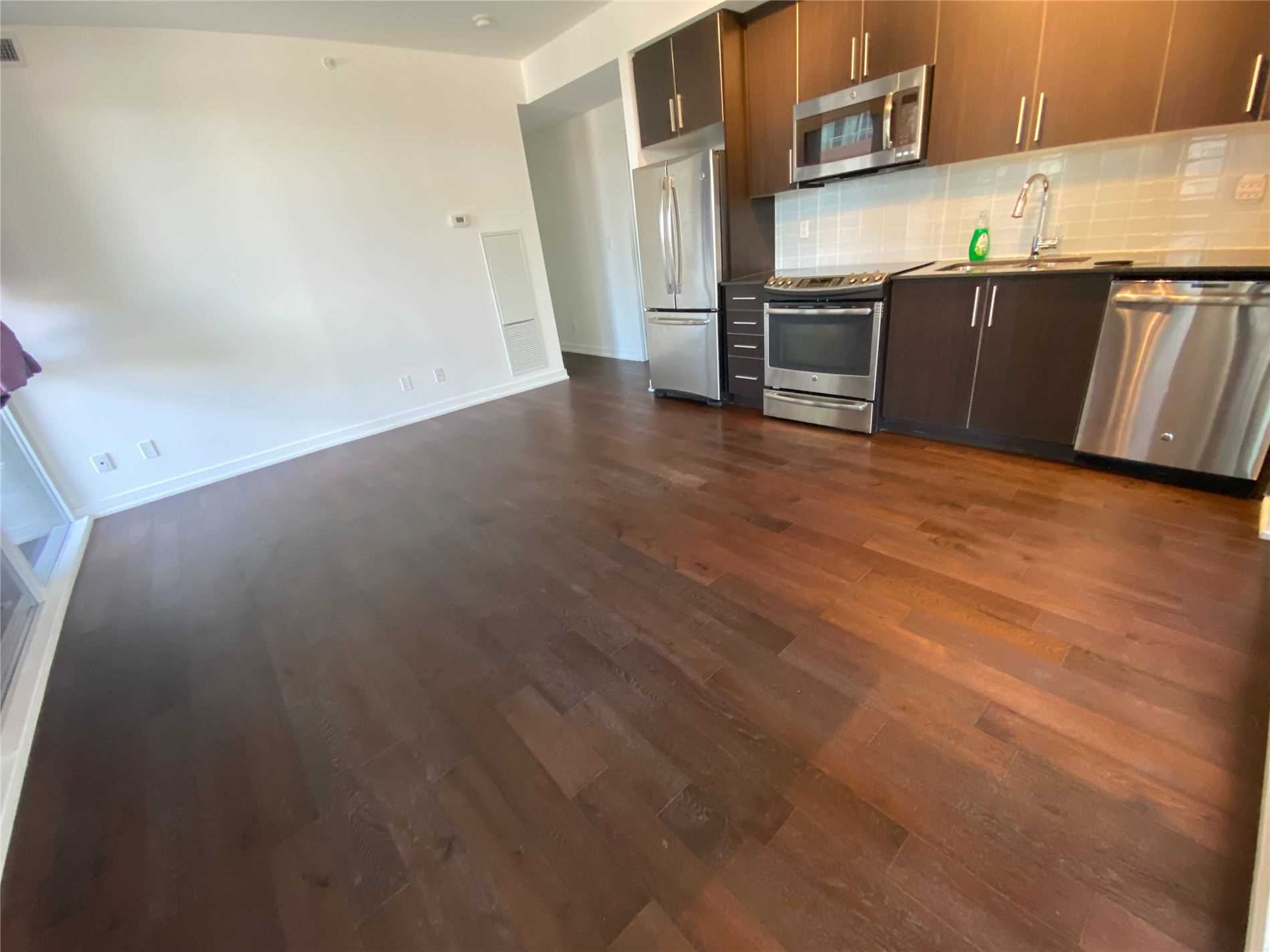 20 Bruyeres Mews #510