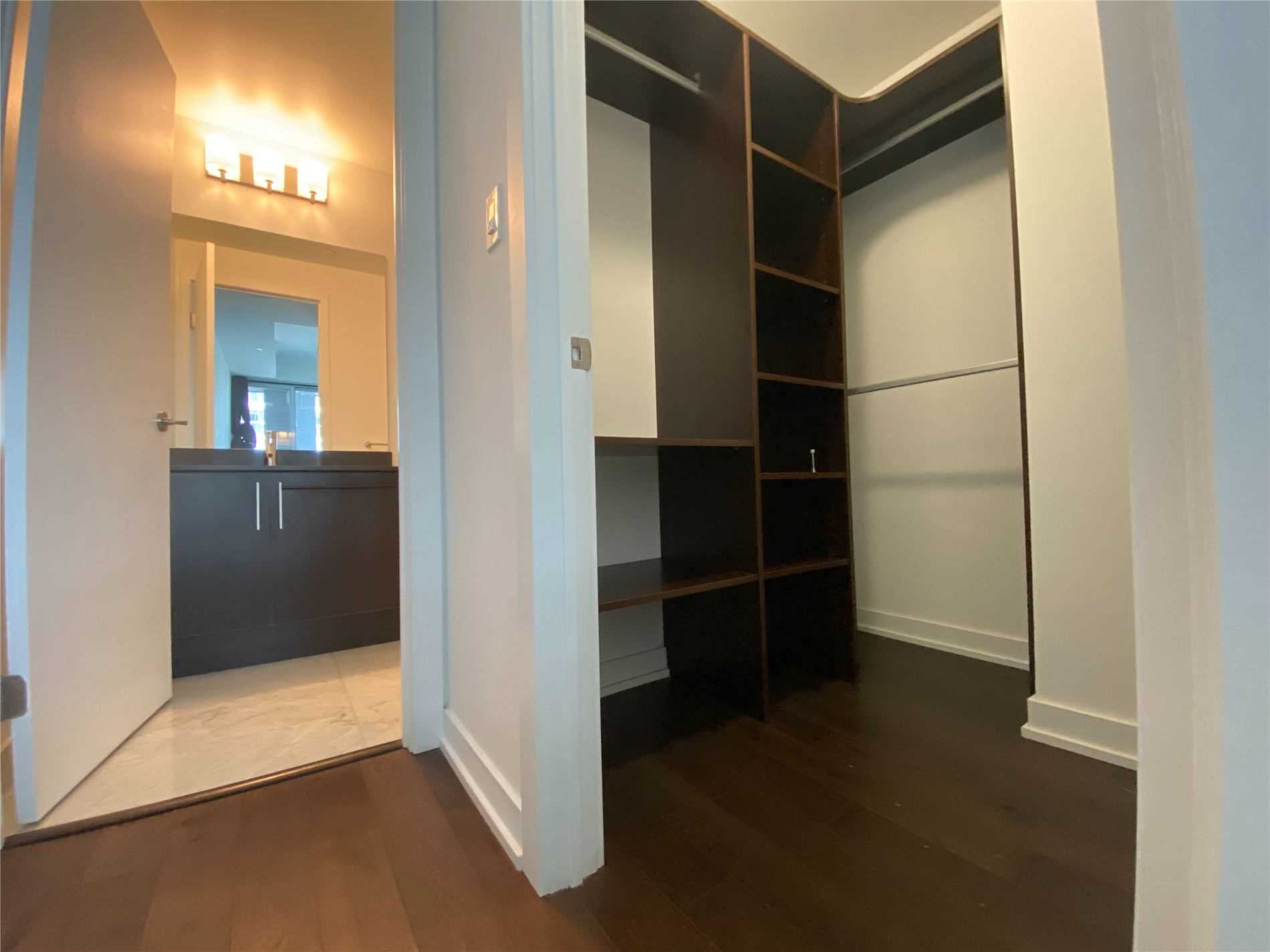 20 Bruyeres Mews #510
