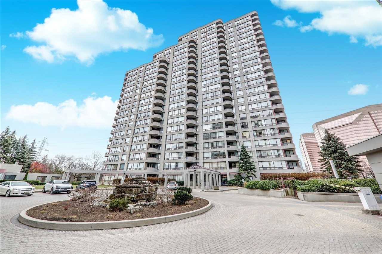 5765 Yonge St, #204
