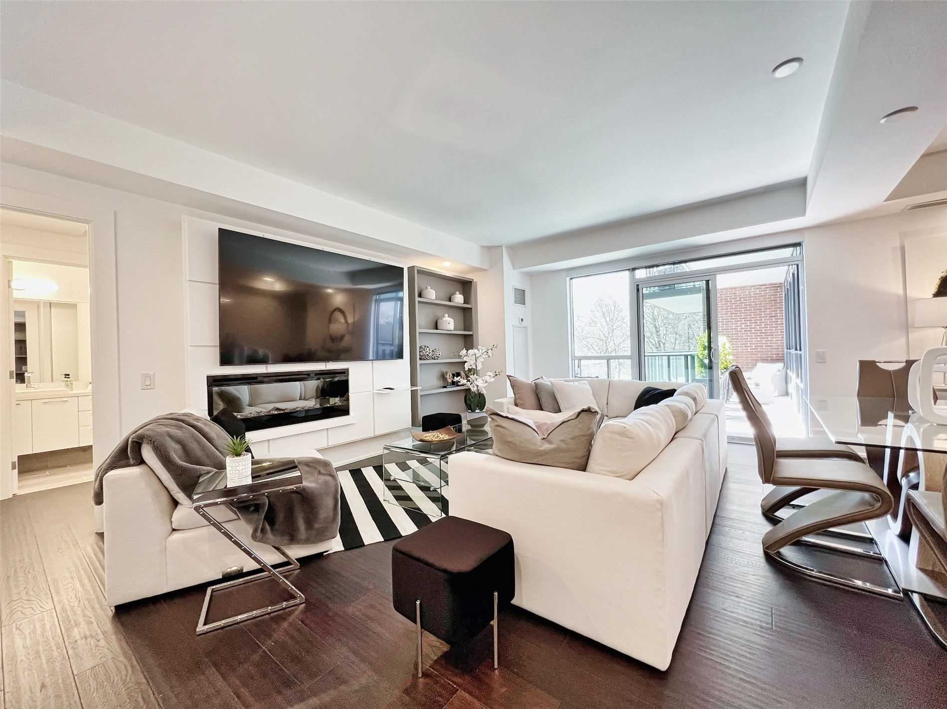3 Southvale Dr, #301