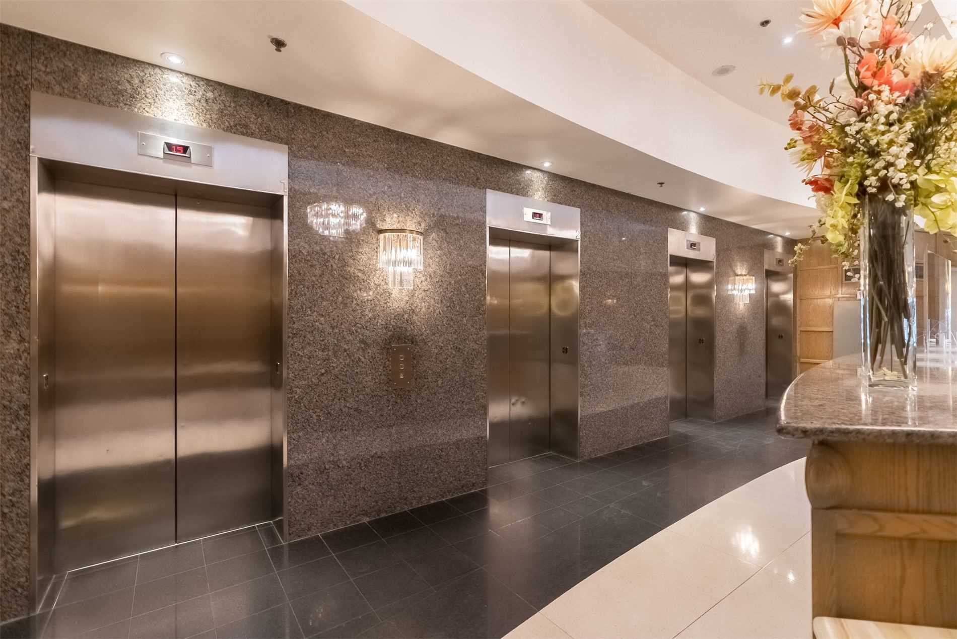 102 Bloor St W, #Ph6