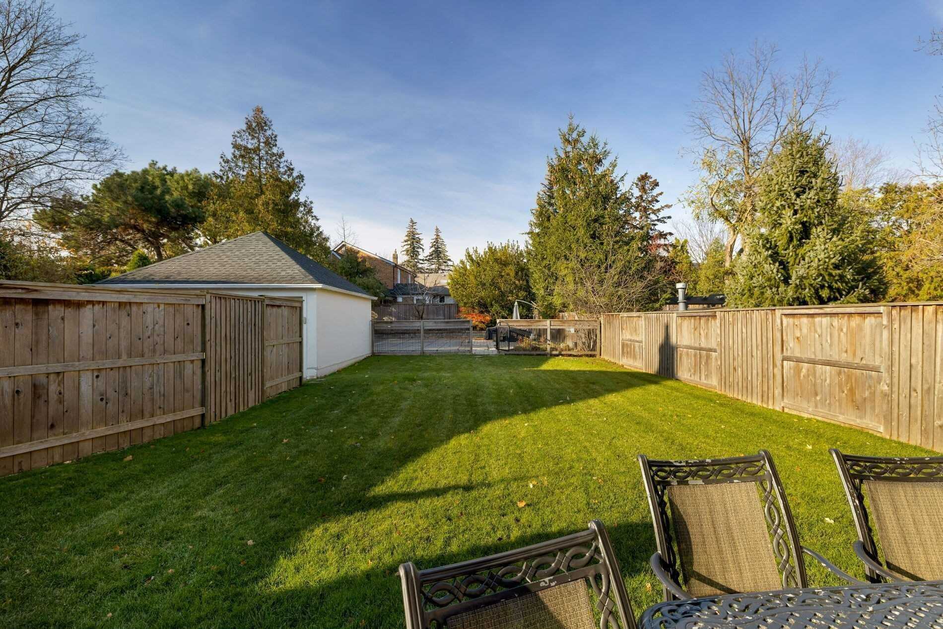 110 Esgore Dr