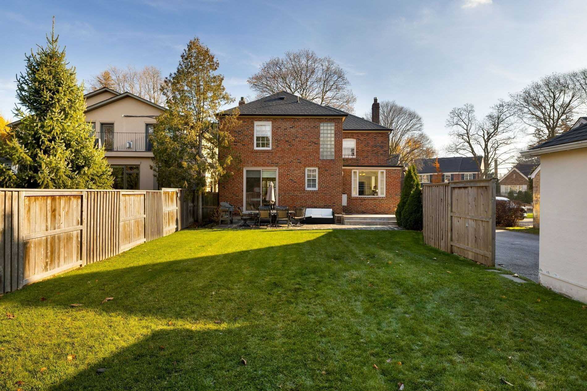 110 Esgore Dr