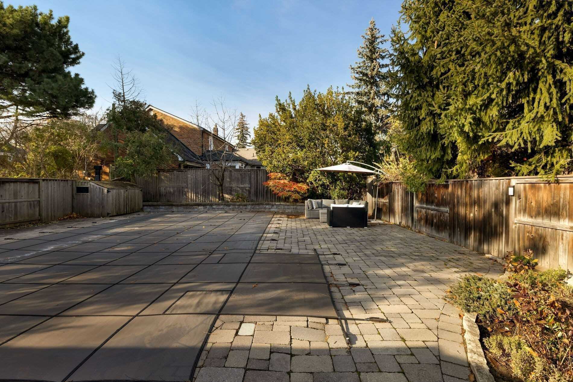 110 Esgore Dr