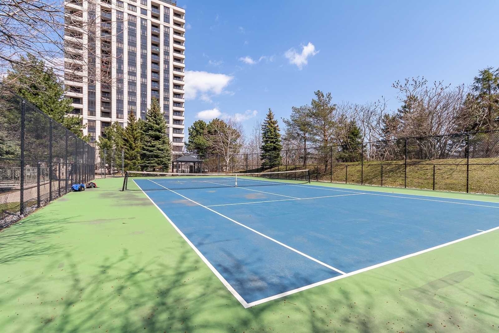 80 Harrison Garden Blvd, #318