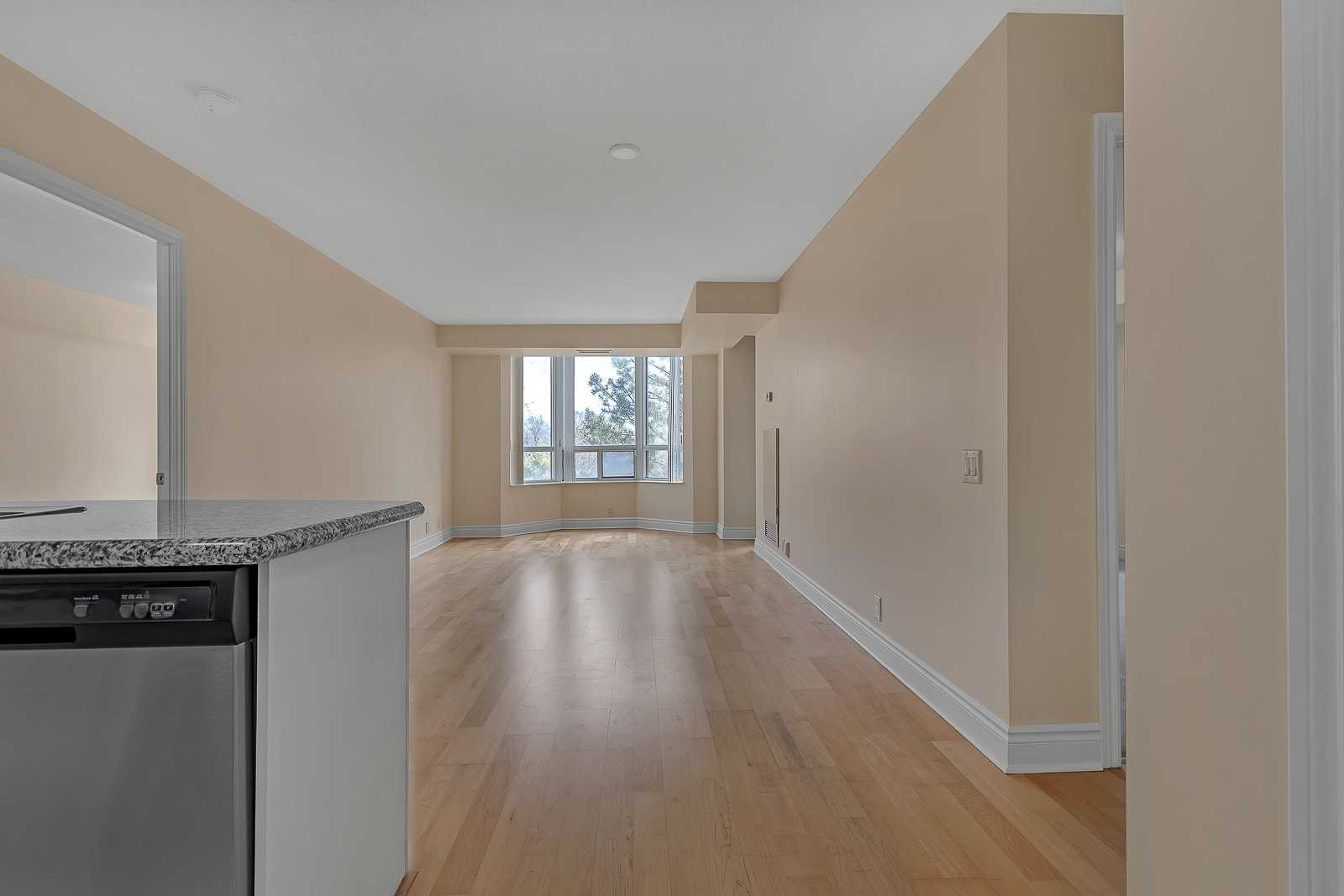 80 Harrison Garden Blvd, #318