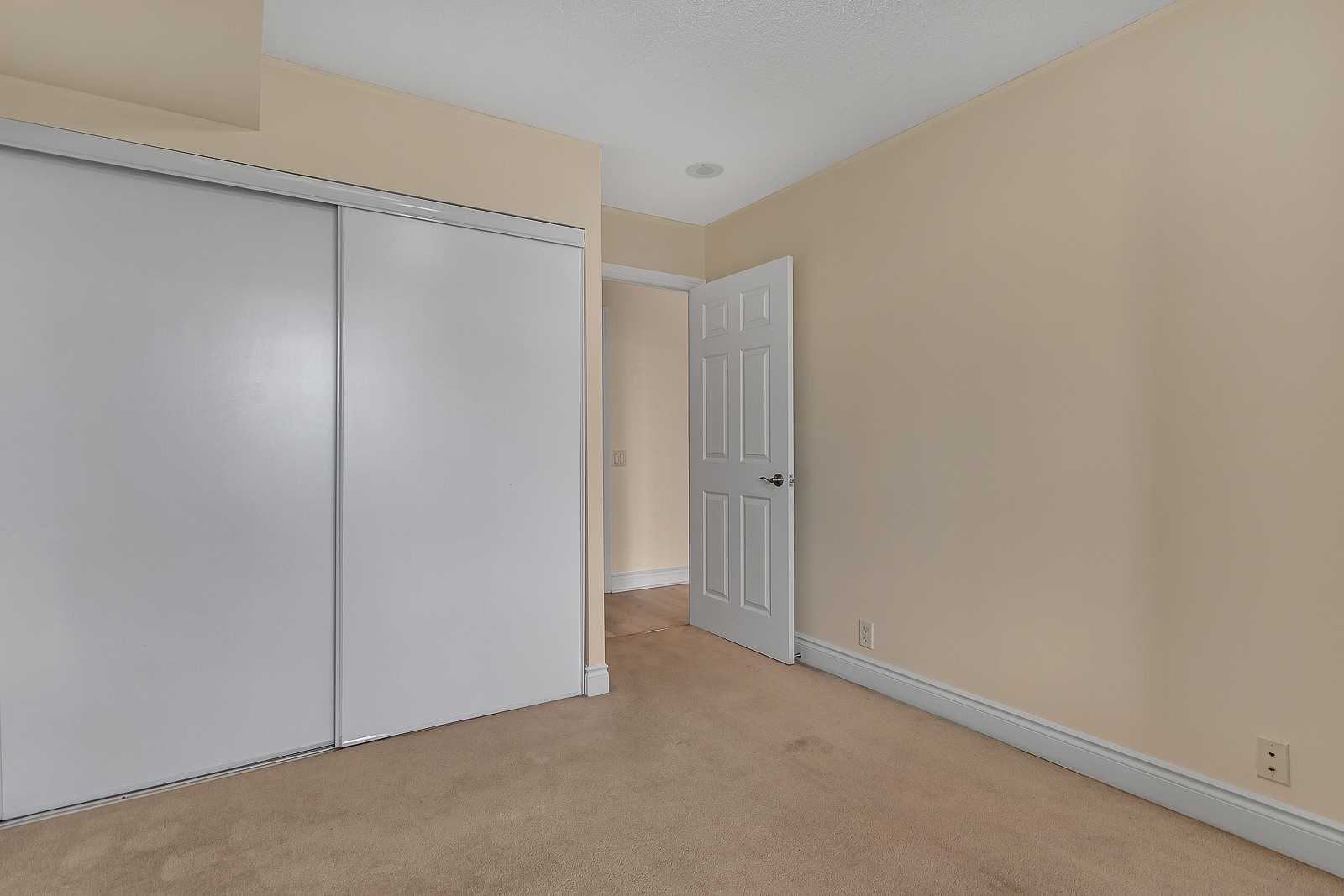 80 Harrison Garden Blvd, #318