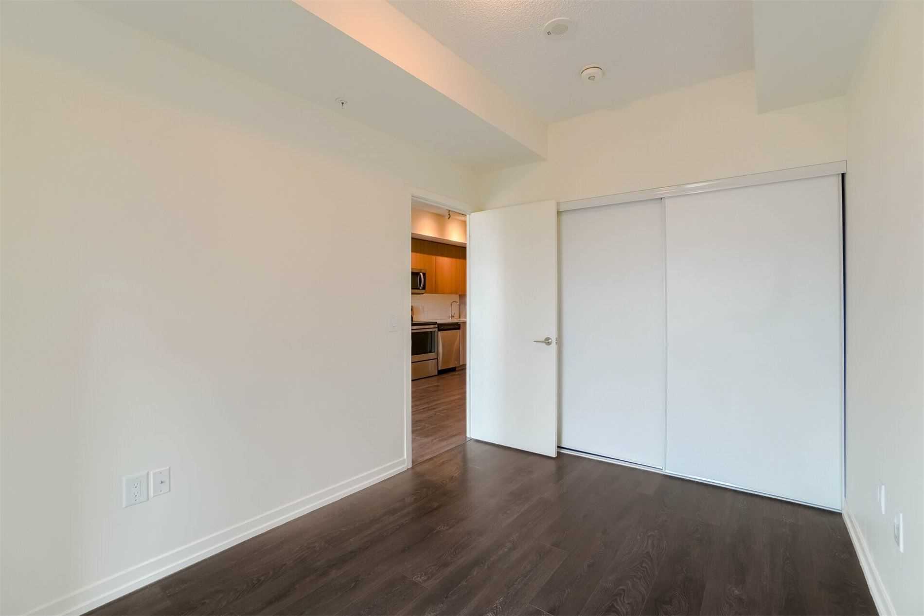 3237 Bayview Ave, #803
