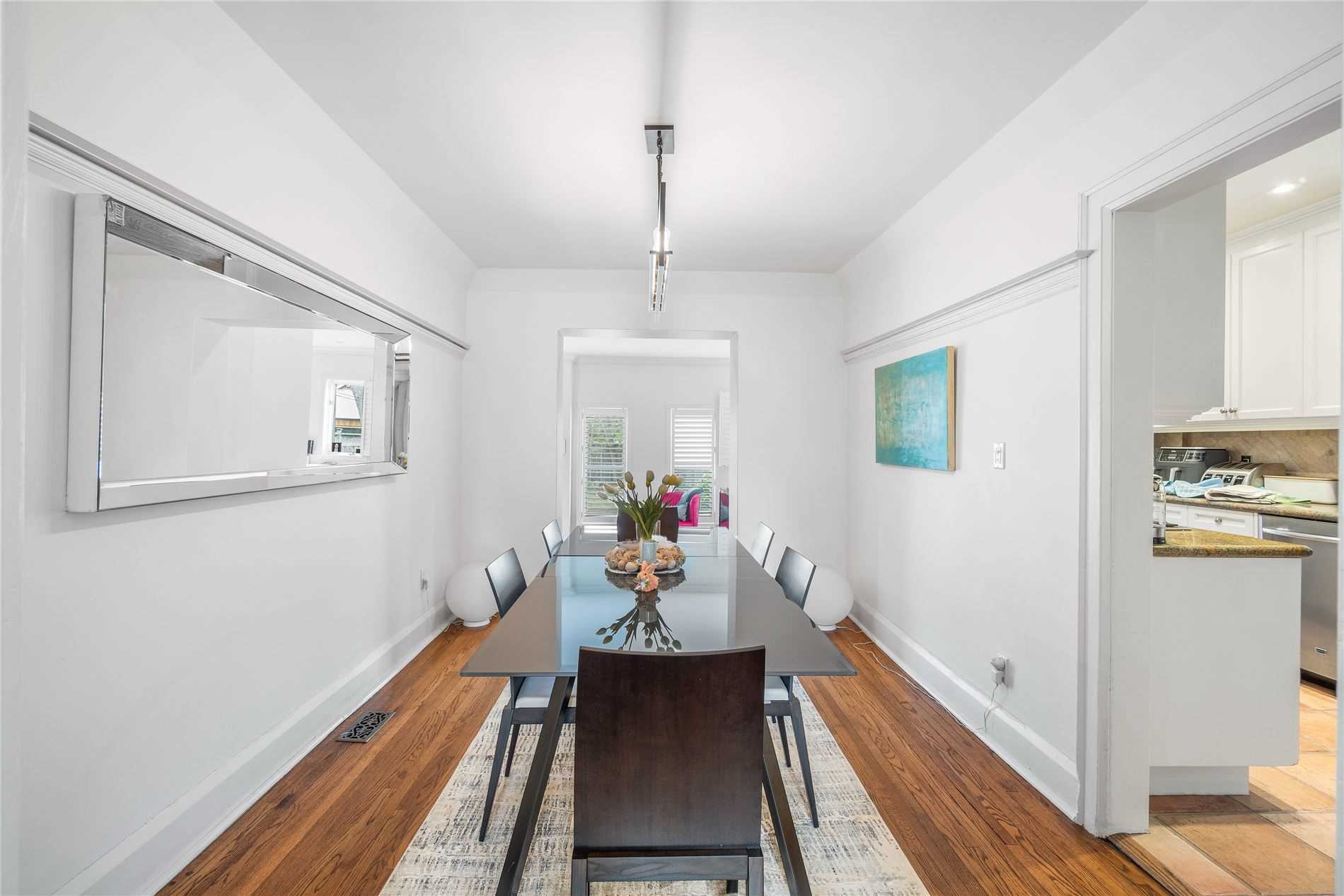 174 Woburn Ave