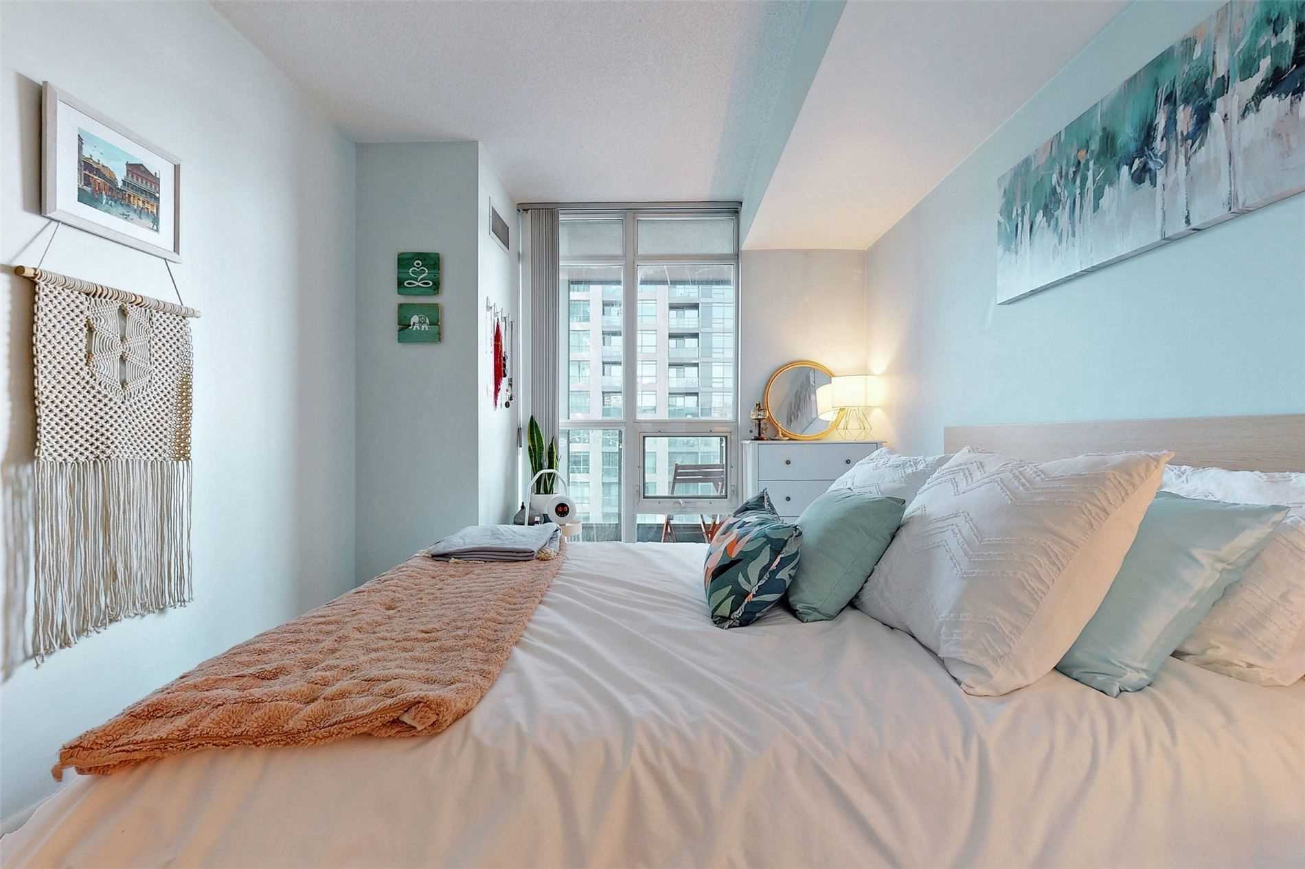 231 Fort York Blvd, #1106