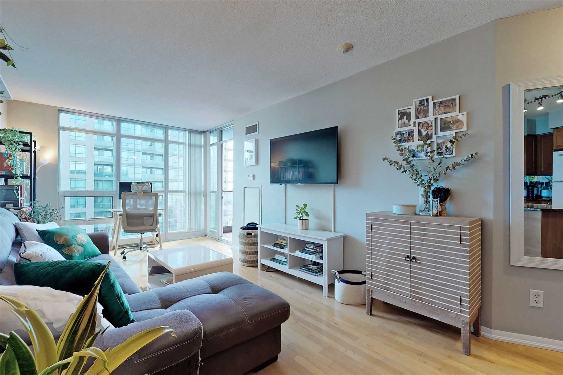 231 Fort York Blvd, #1106