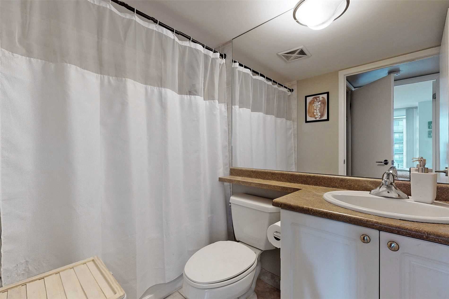 231 Fort York Blvd, #1106