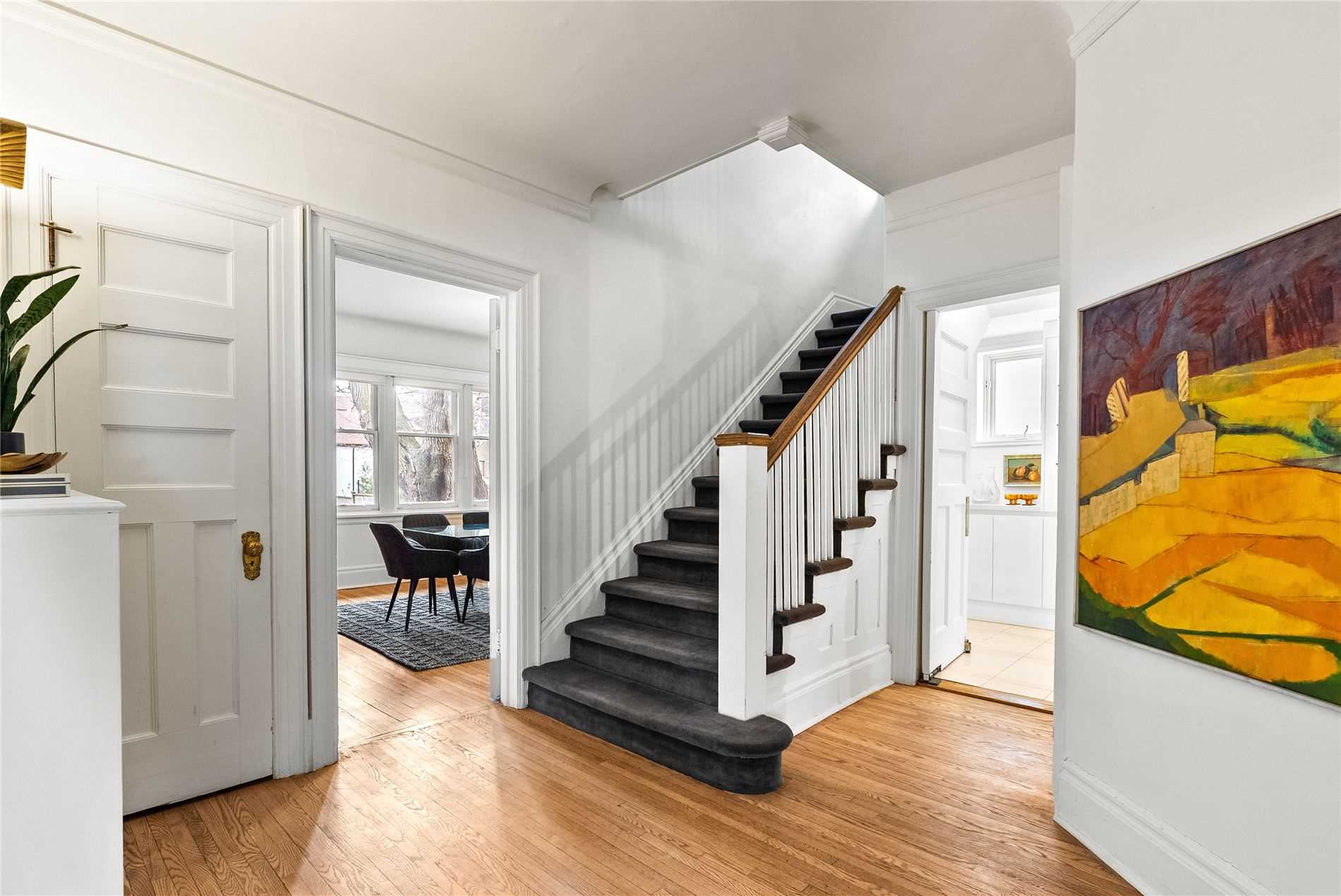 147 Farnham Ave