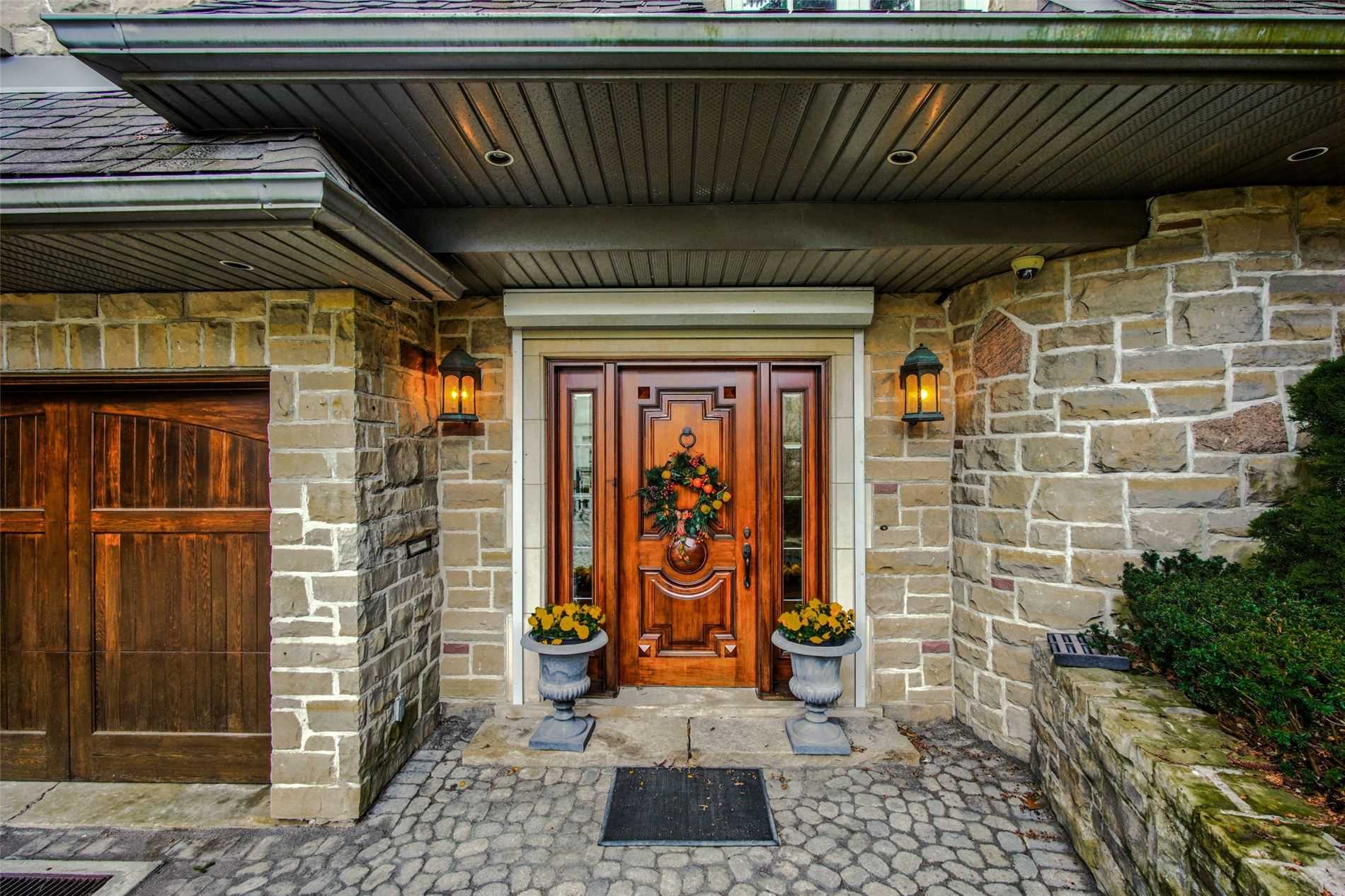 19 Forest Glen Cres