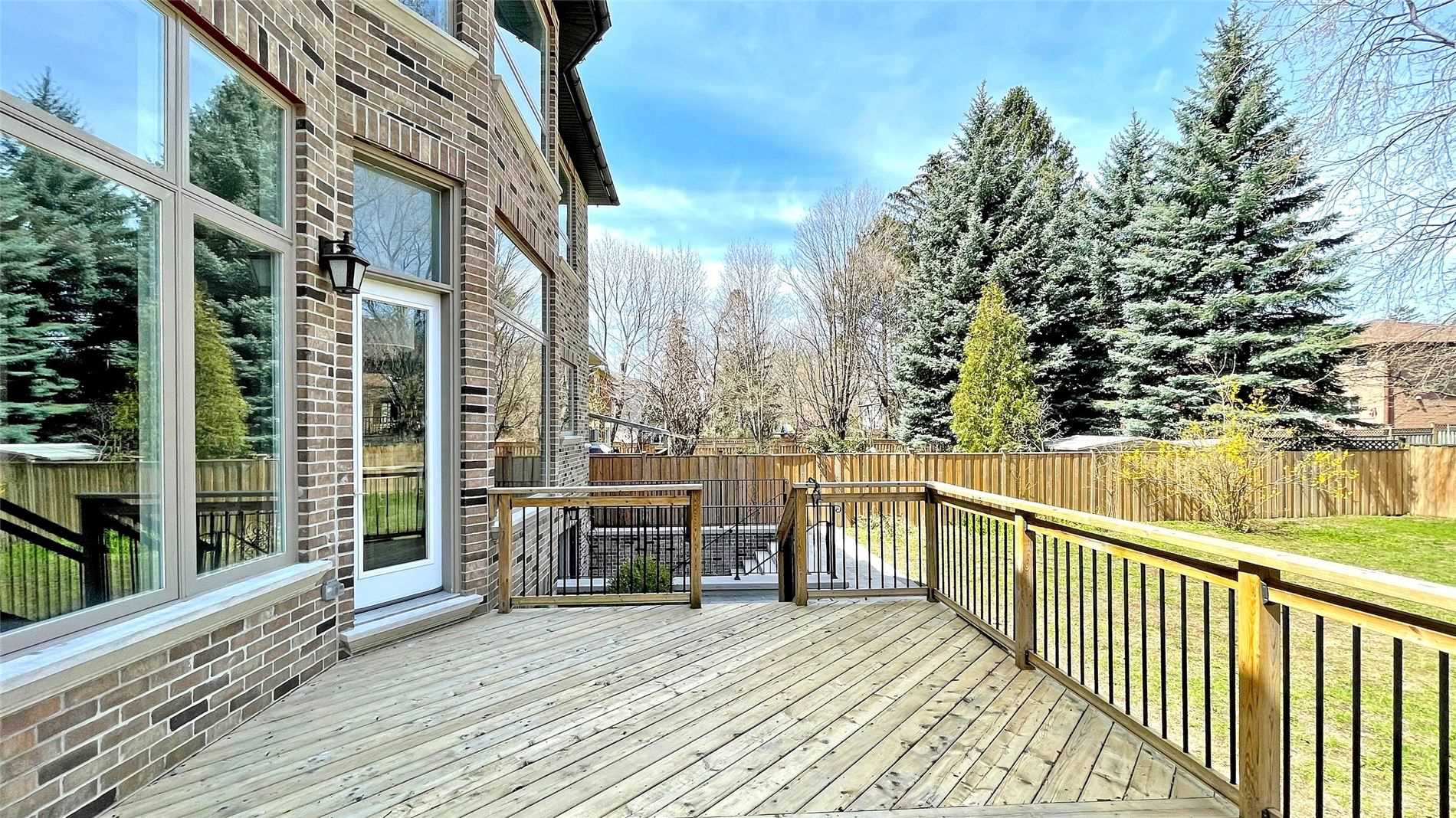 264 Dunforest Ave
