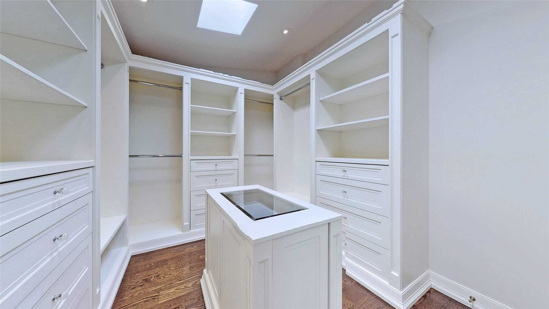 264 Dunforest Ave