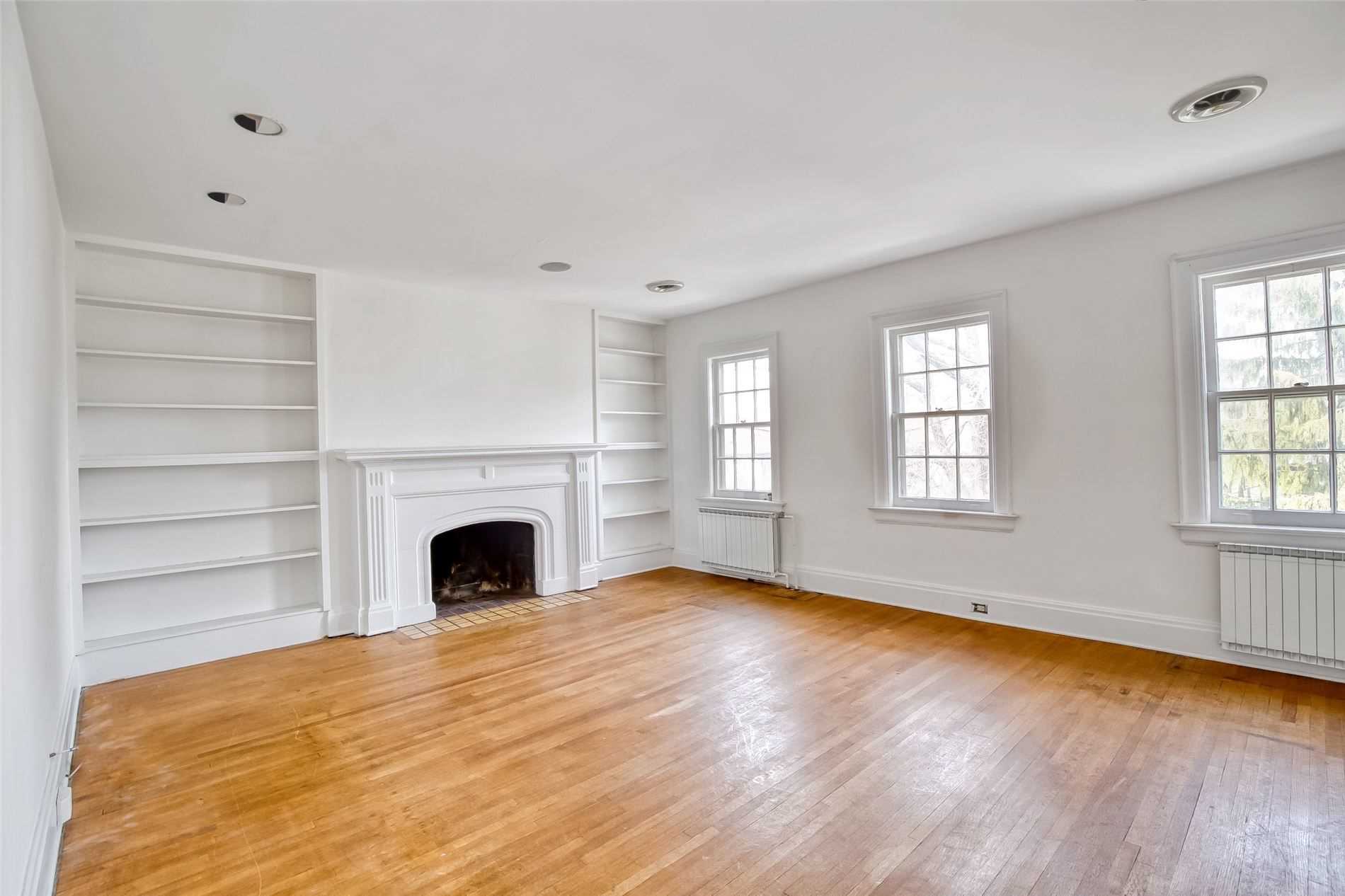 25 Coulson Ave