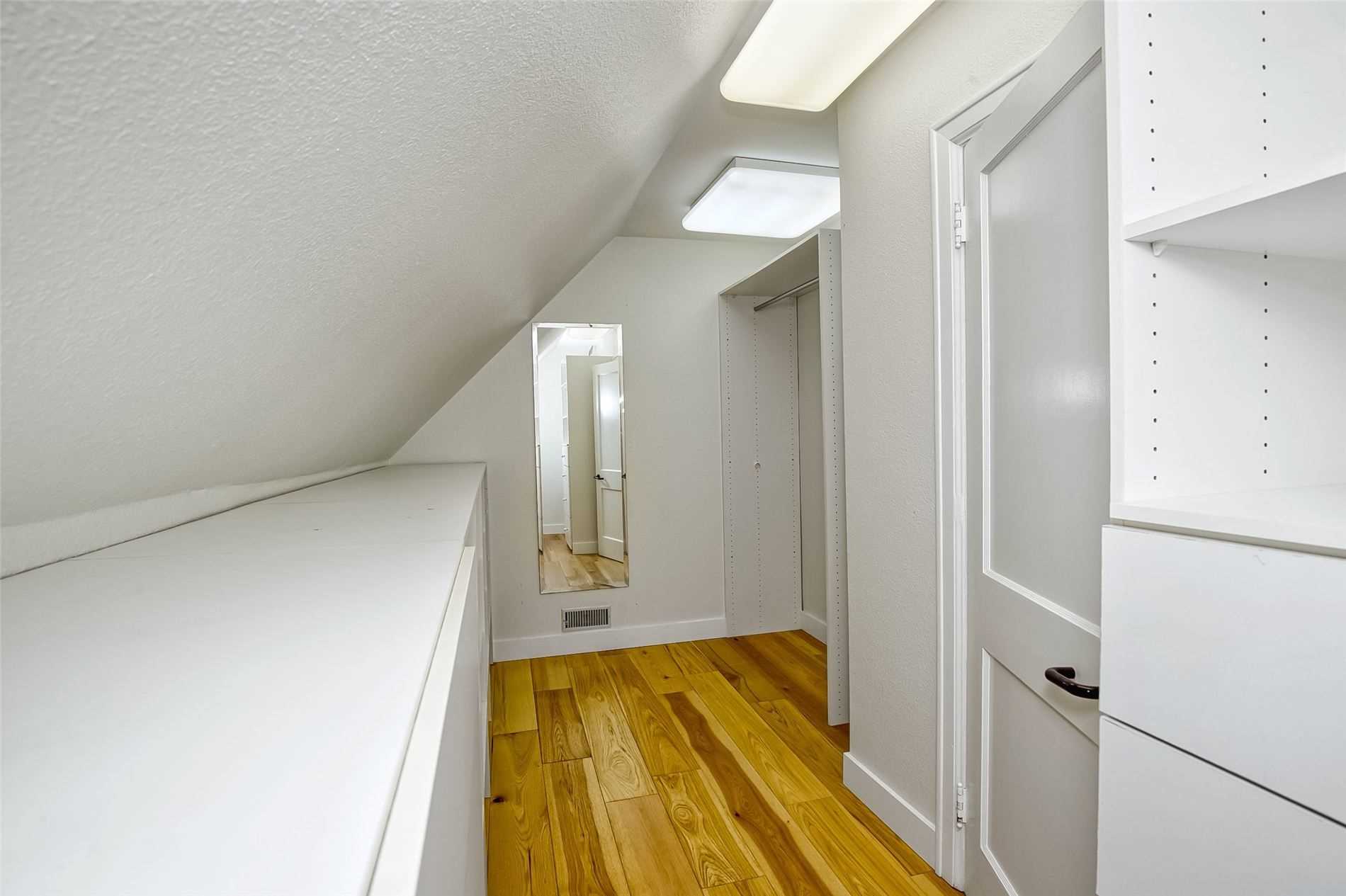 25 Coulson Ave