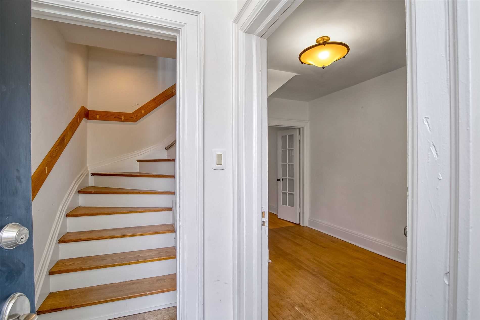 25 Coulson Ave