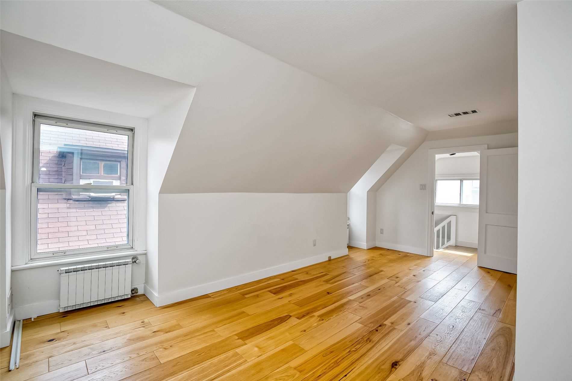 25 Coulson Ave
