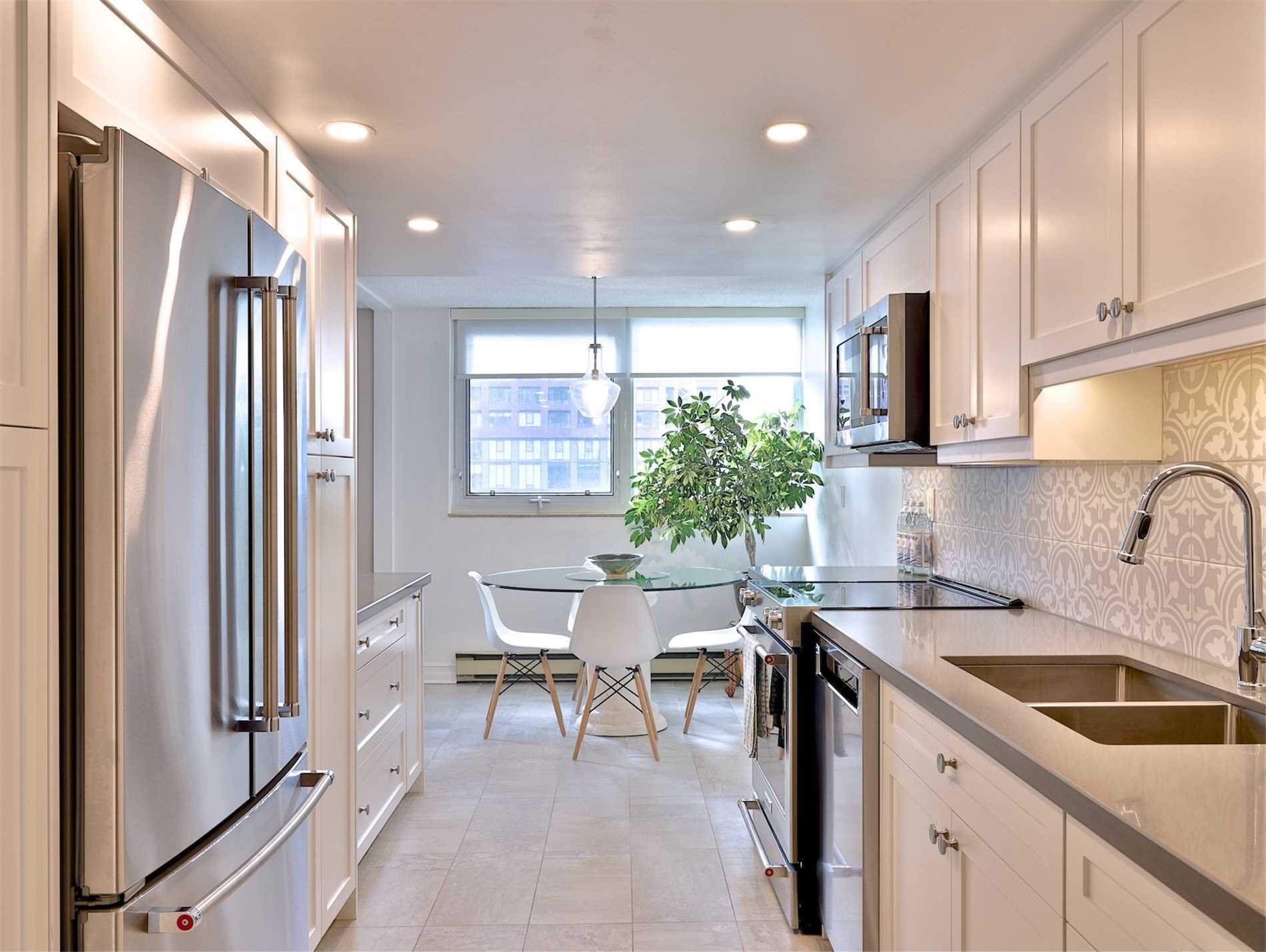 360 Bloor St E, #507