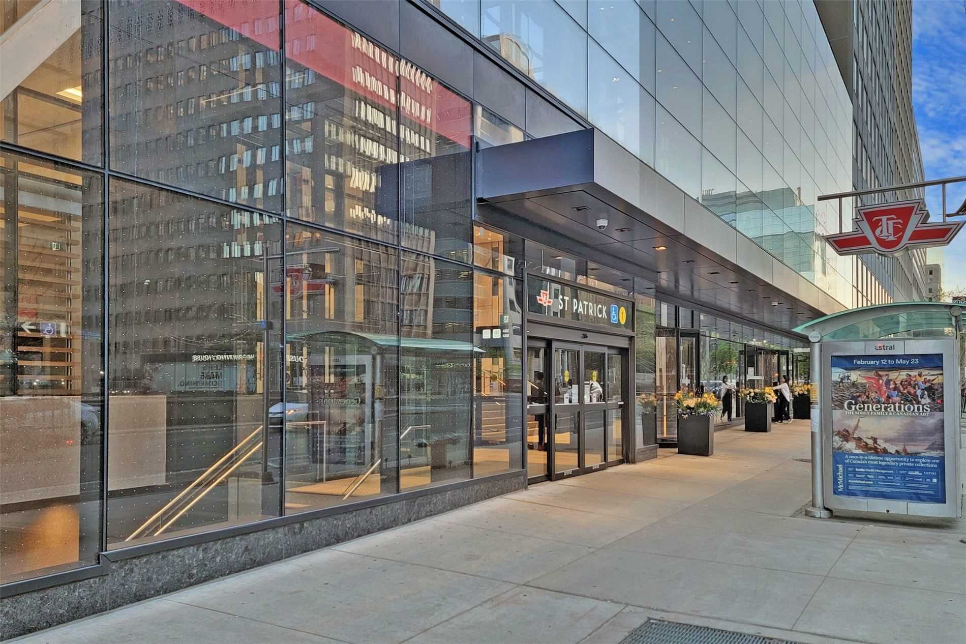 488 University Ave, #2111